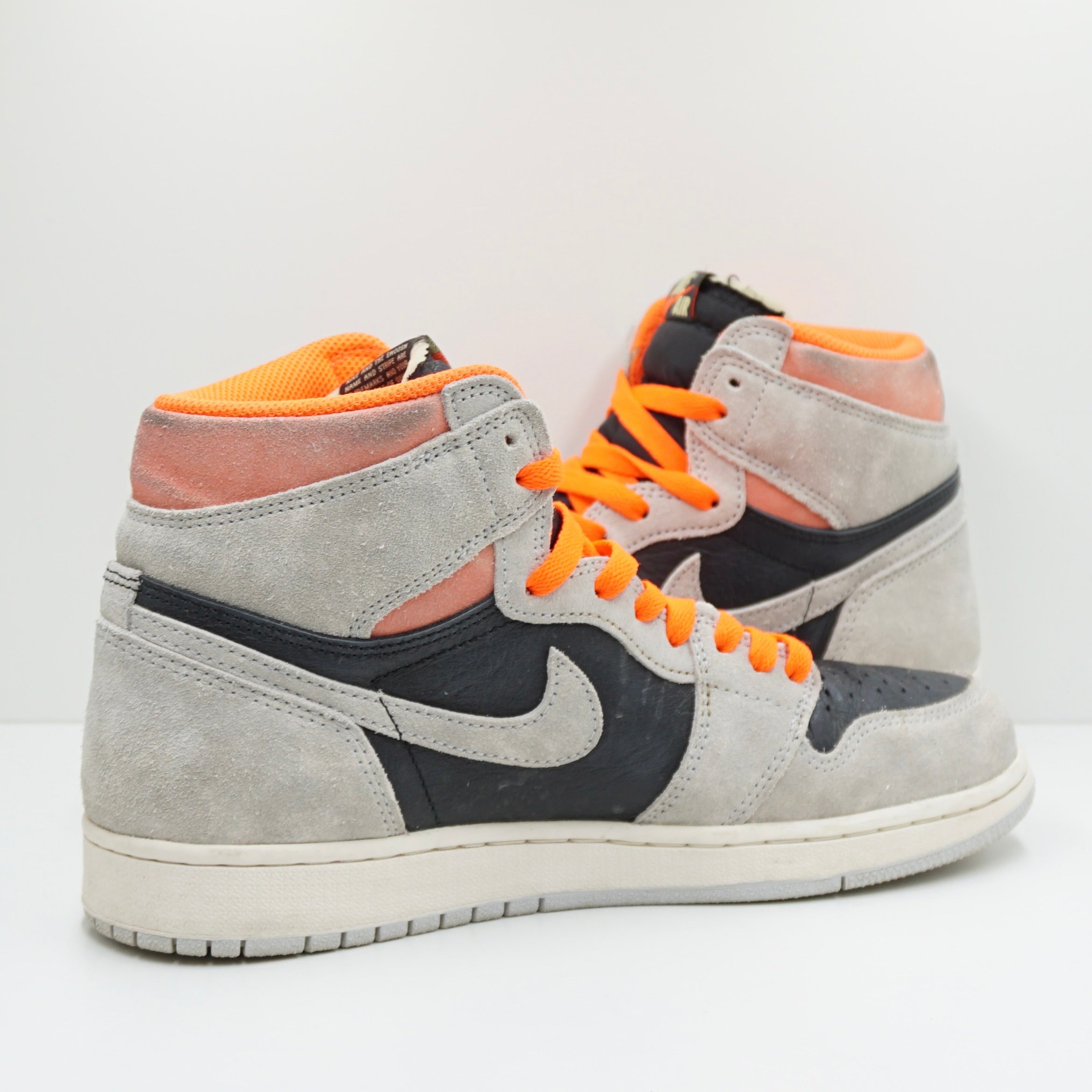 Jordan 1 Retro High Neutral Grey Hyper Crimson