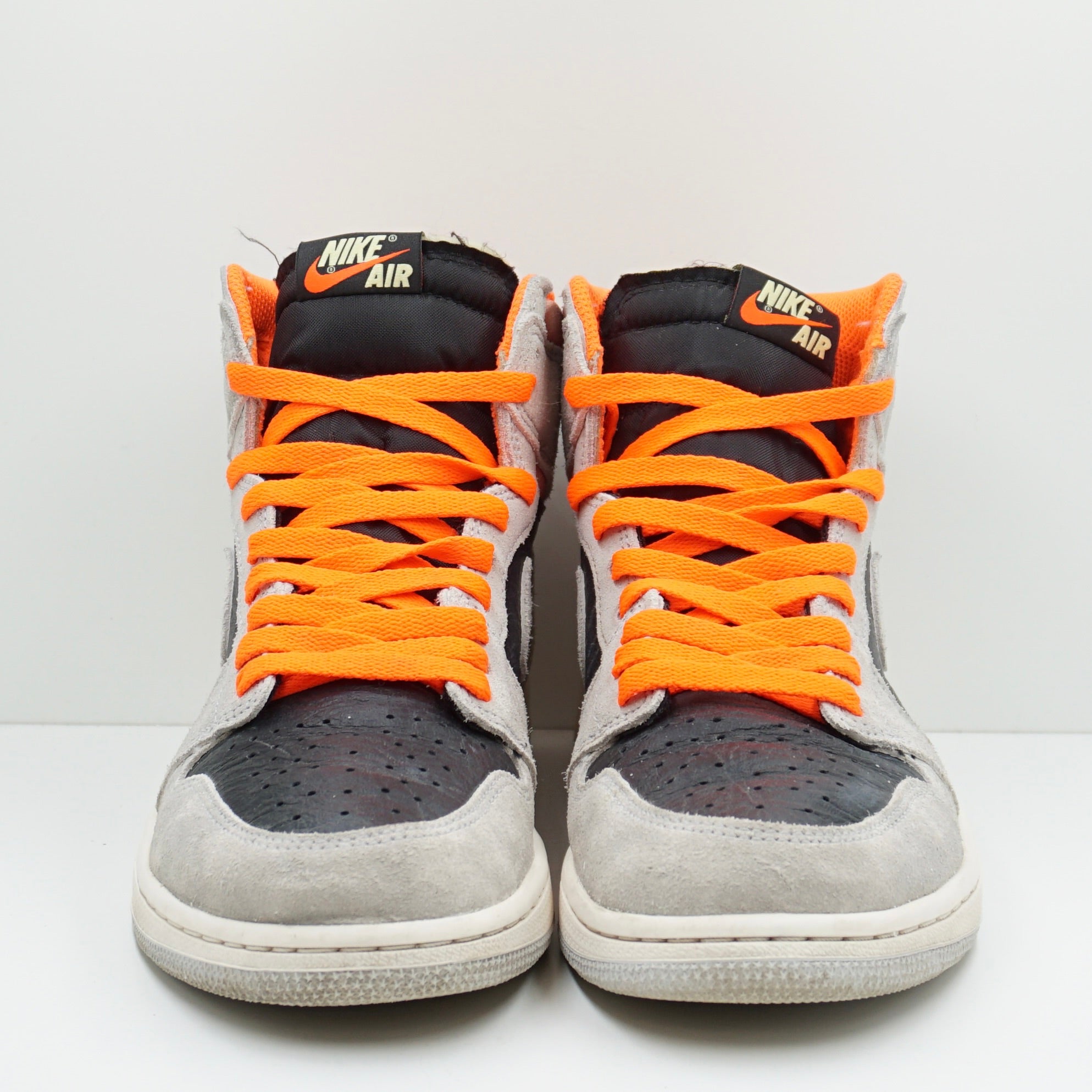 Jordan 1 Retro High Neutral Grey Hyper Crimson