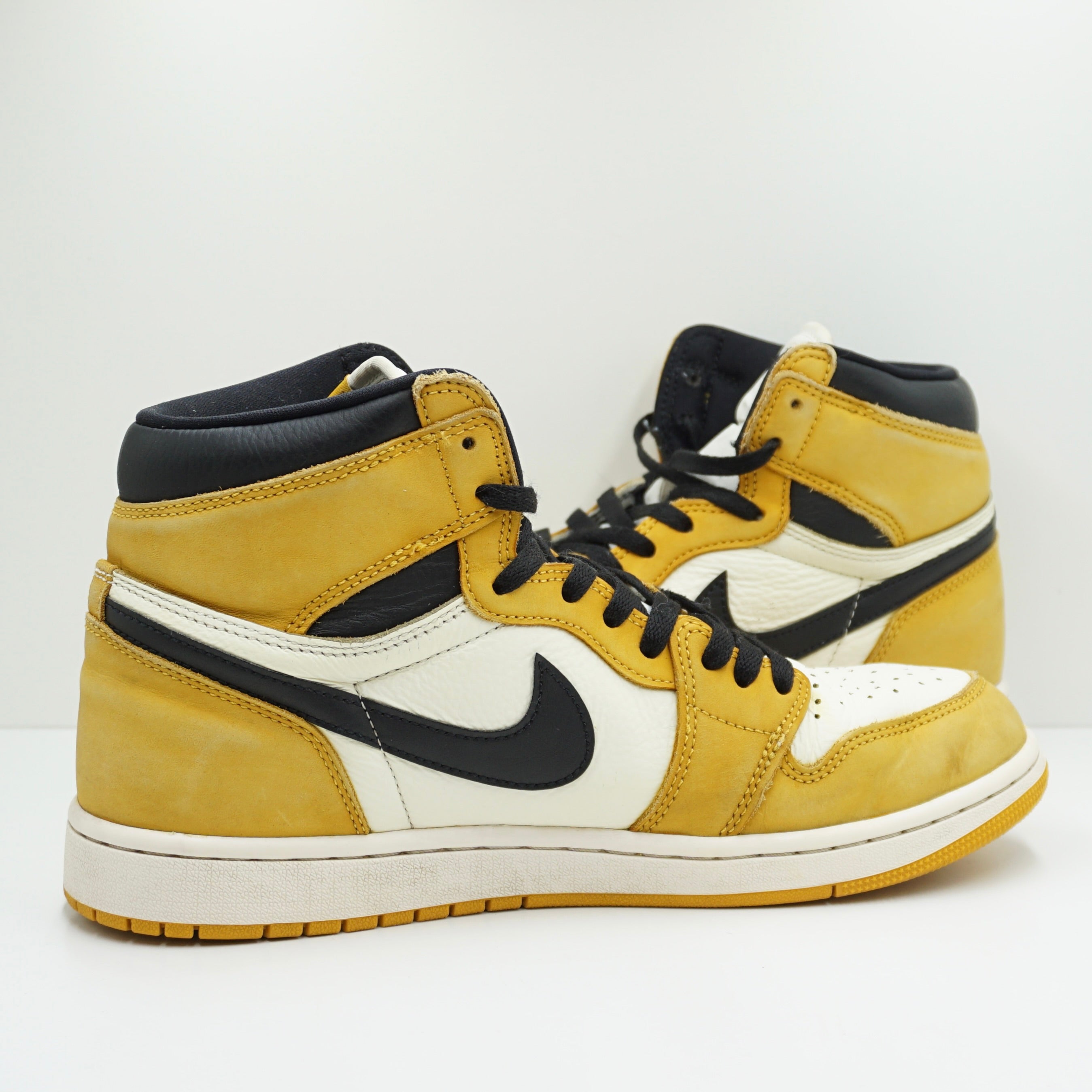 Jordan 1 Retro High OG Yellow Ochre
