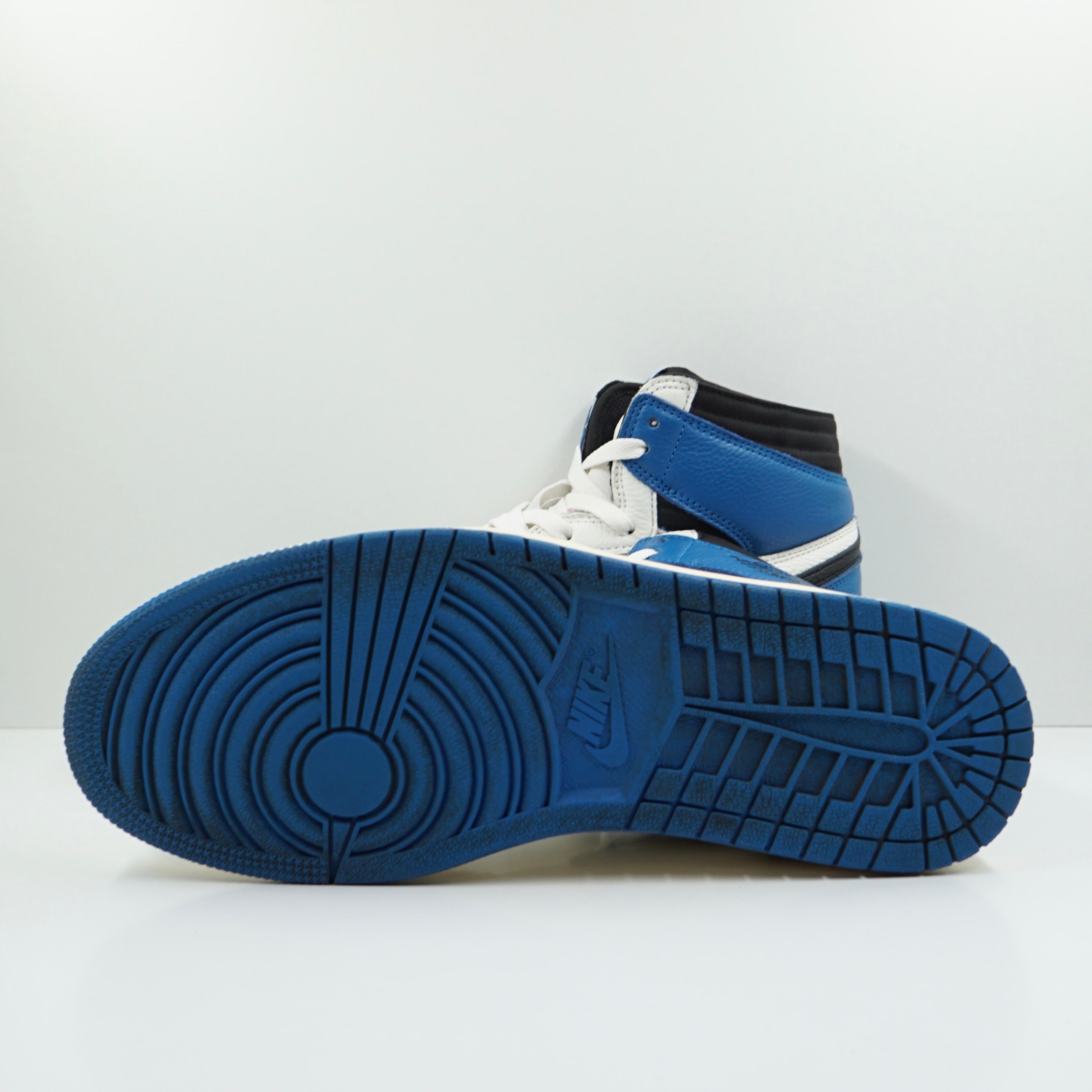 Jordan 1 Retro High OG SP Fragment x Travis Scott