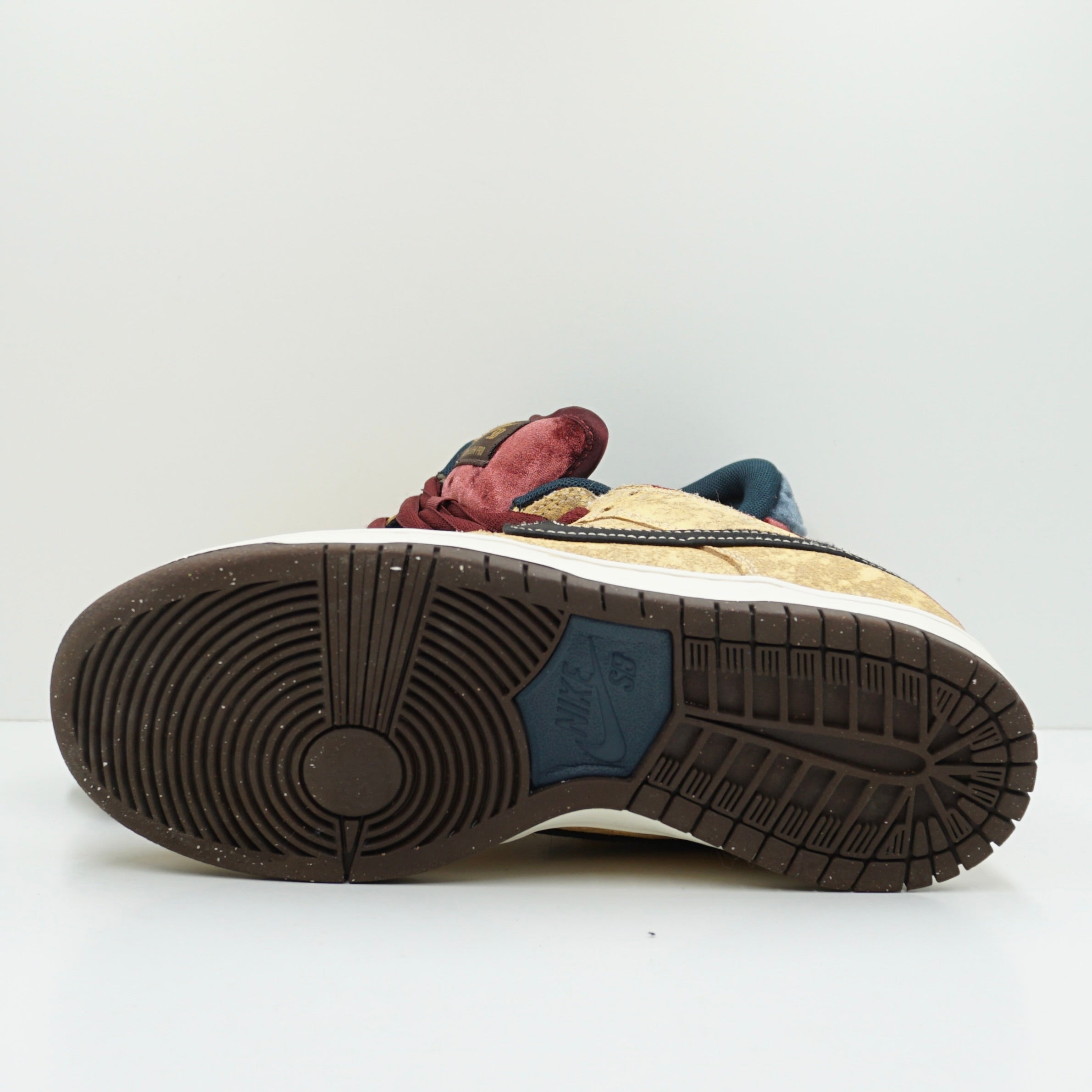 Nike SB Dunk Low City of Cinema