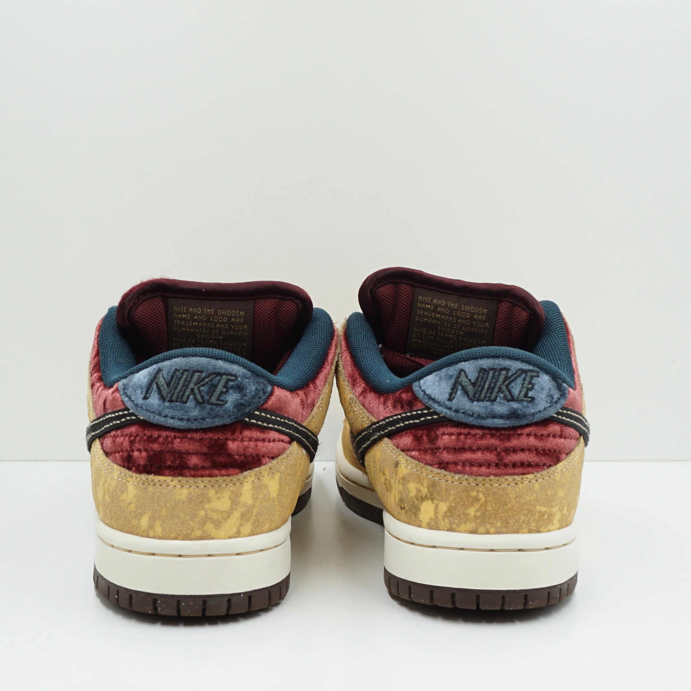 Nike SB Dunk Low City of Cinema