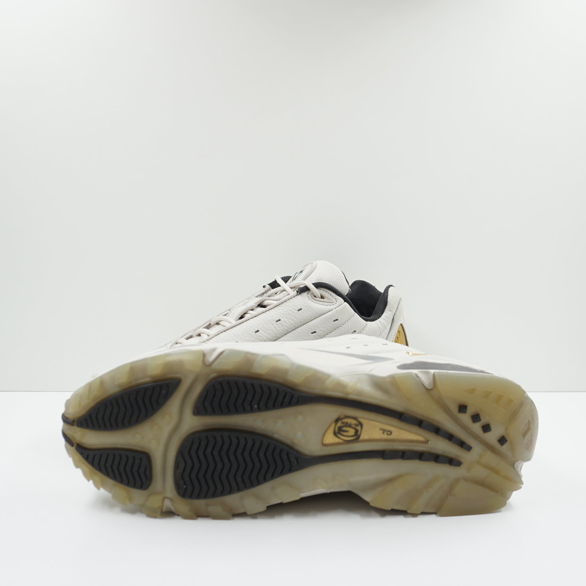 Nike Hot Step Air Terra Drake NOCTA Champagne Nike Hot Step Air Terra Drake NOCTA Champagne