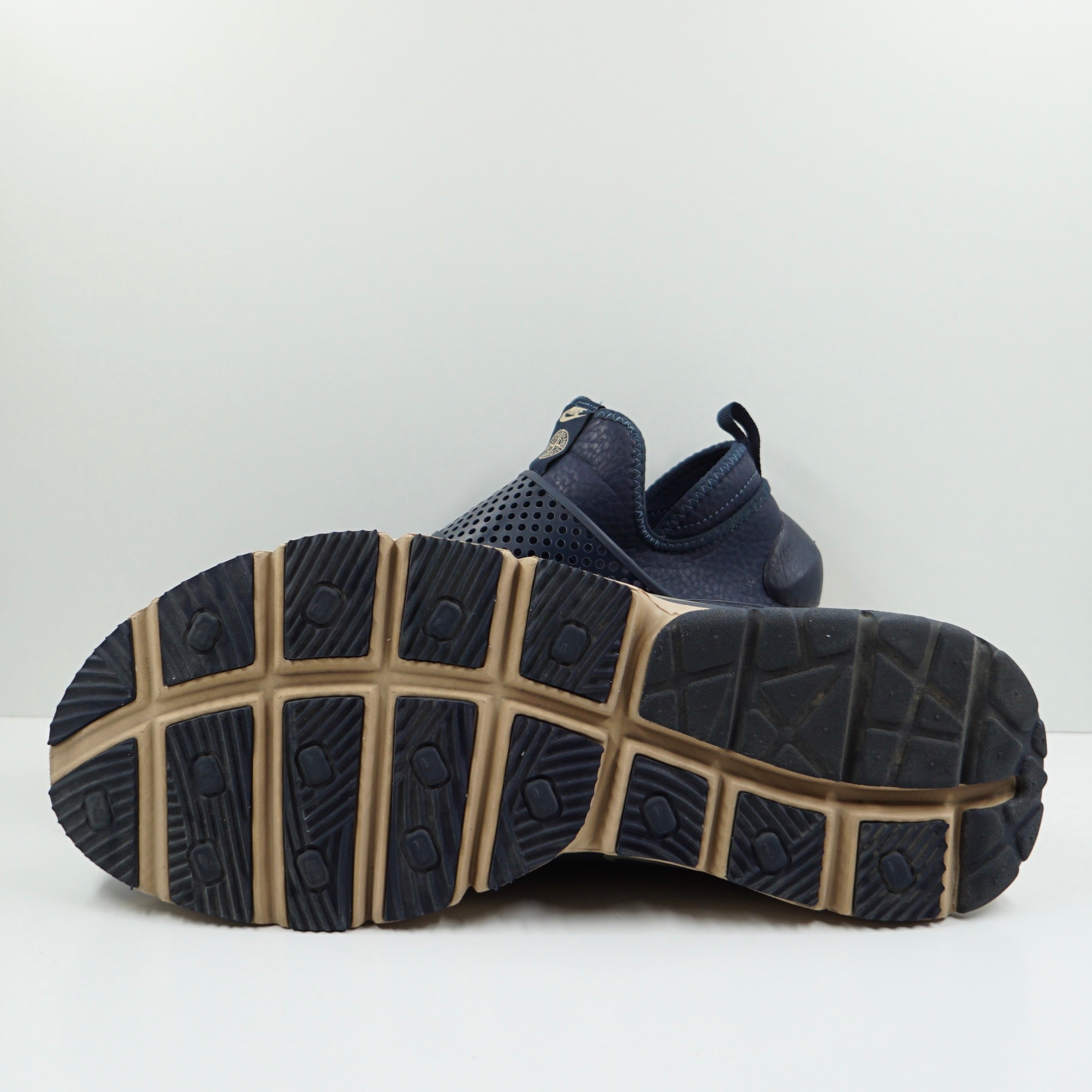 Nike Sock Dart Mid Stone Island Obsidian