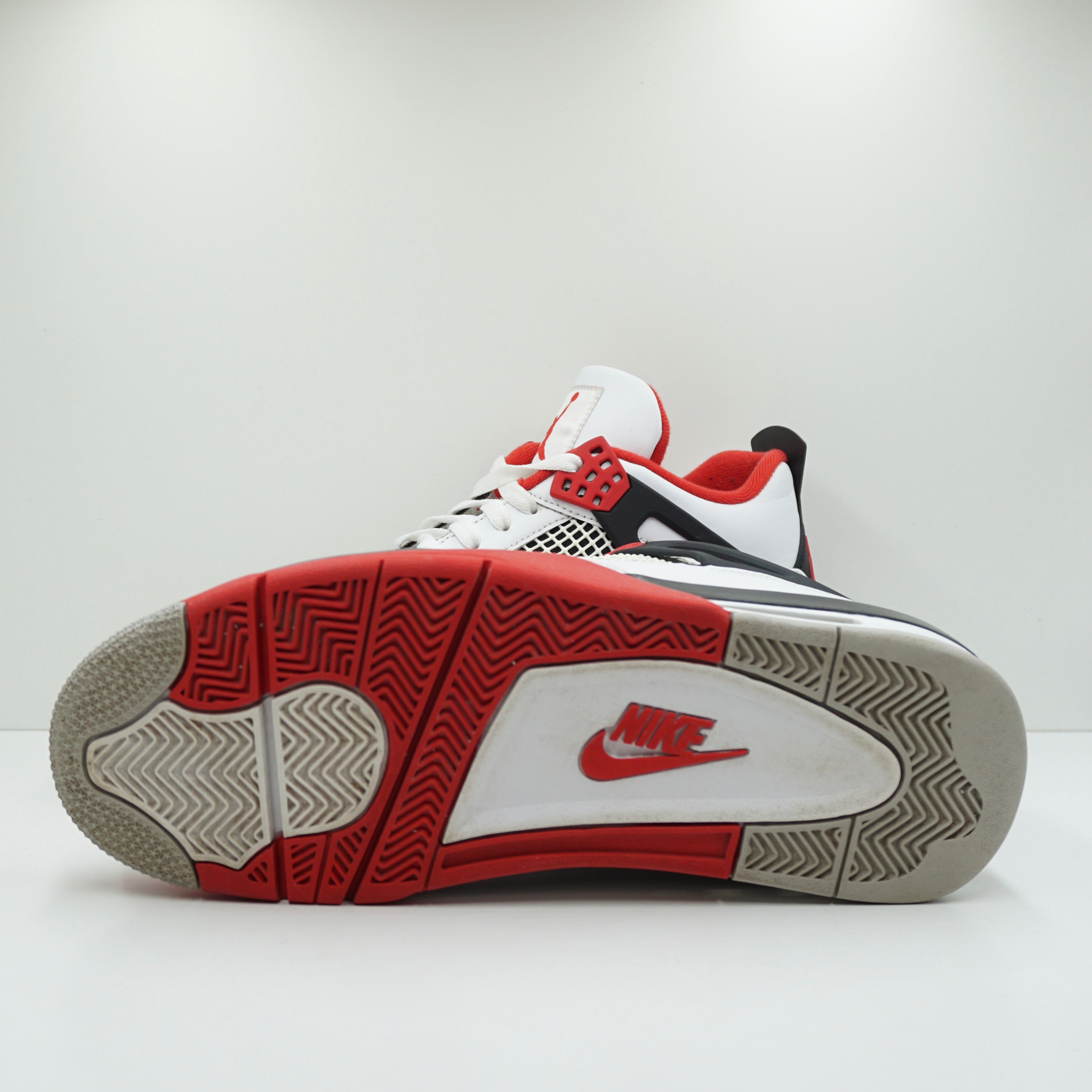 Jordan 4 Retro Fire Red (2020)