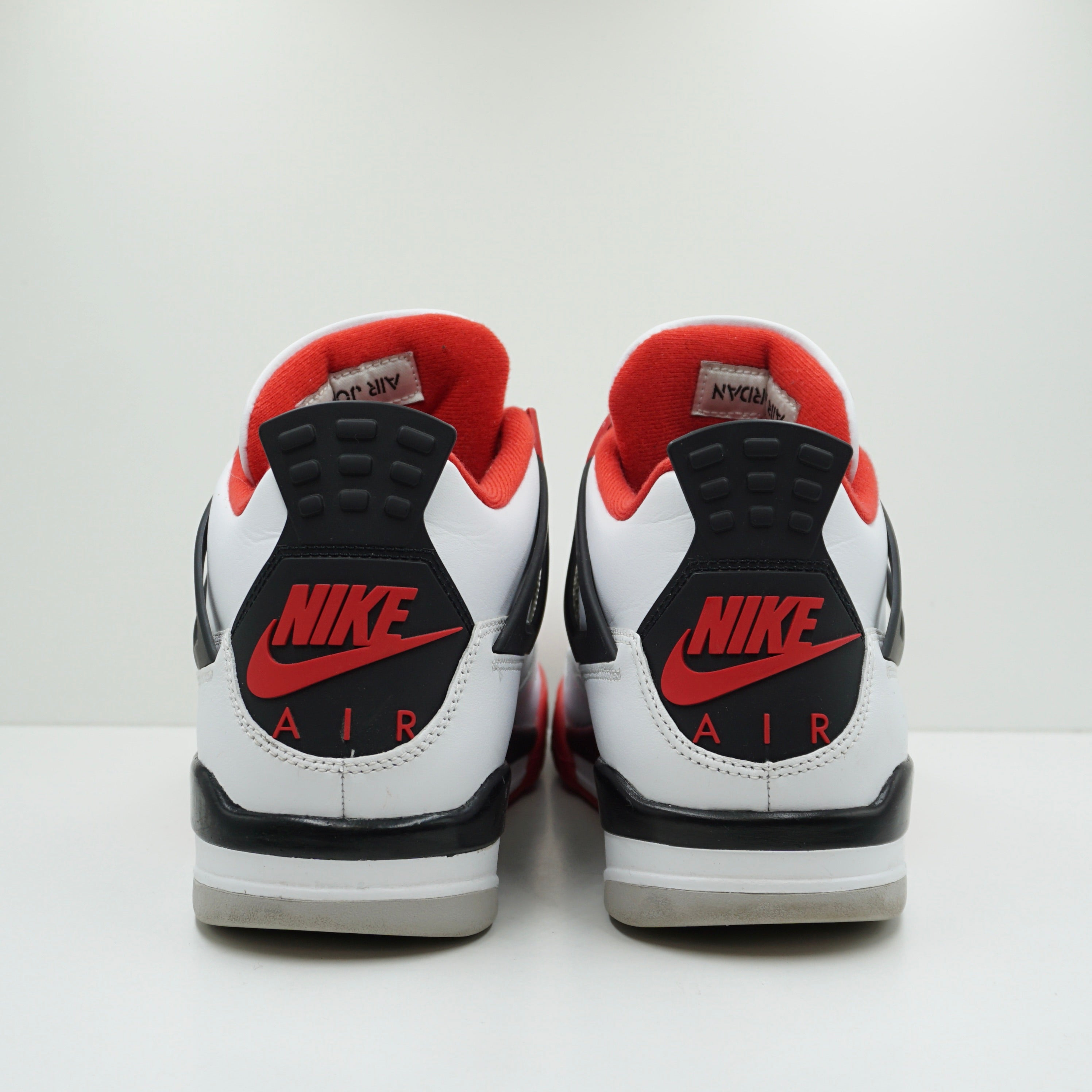Jordan 4 Retro Fire Red (2020)