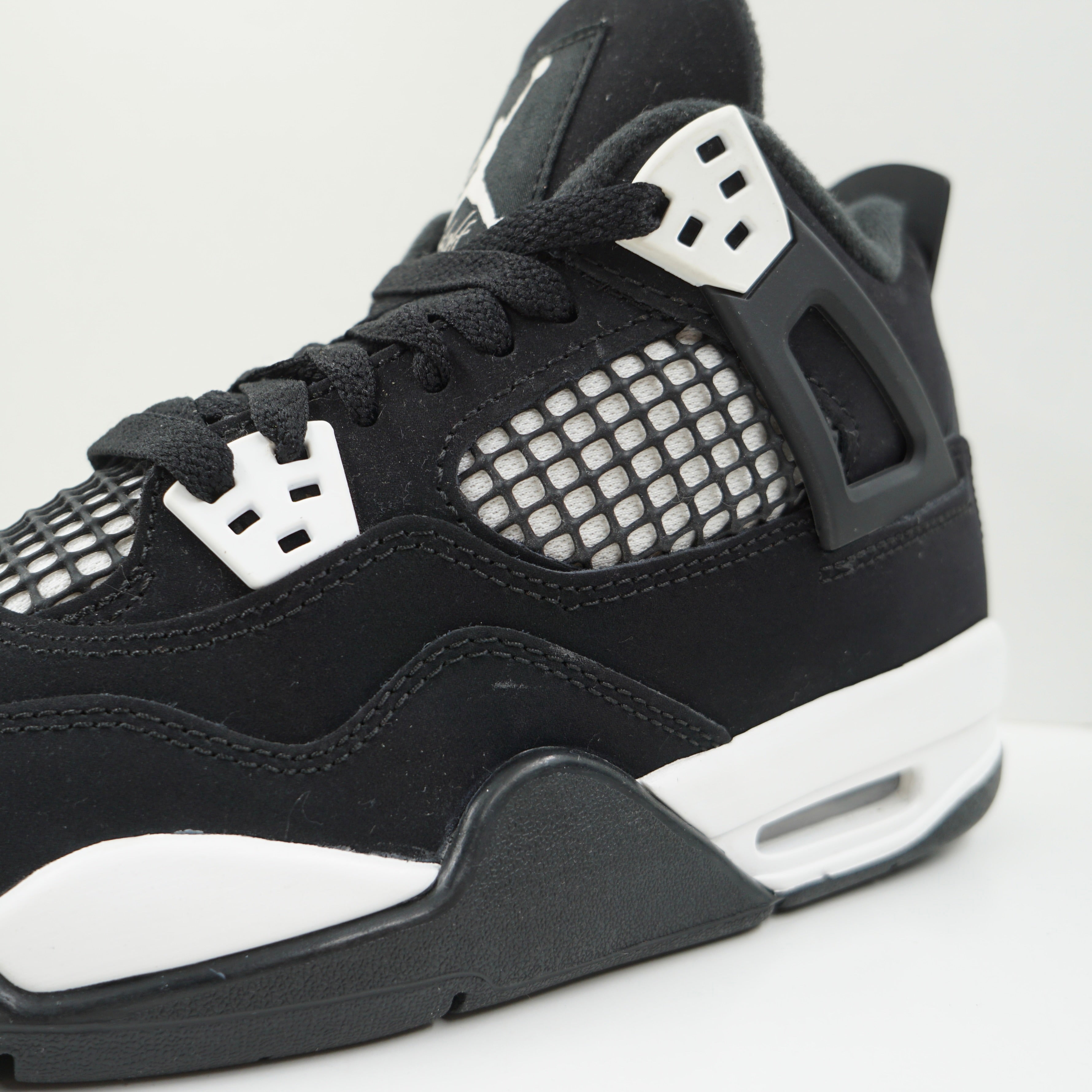 Jordan 4 Retro White Thunder (GS)