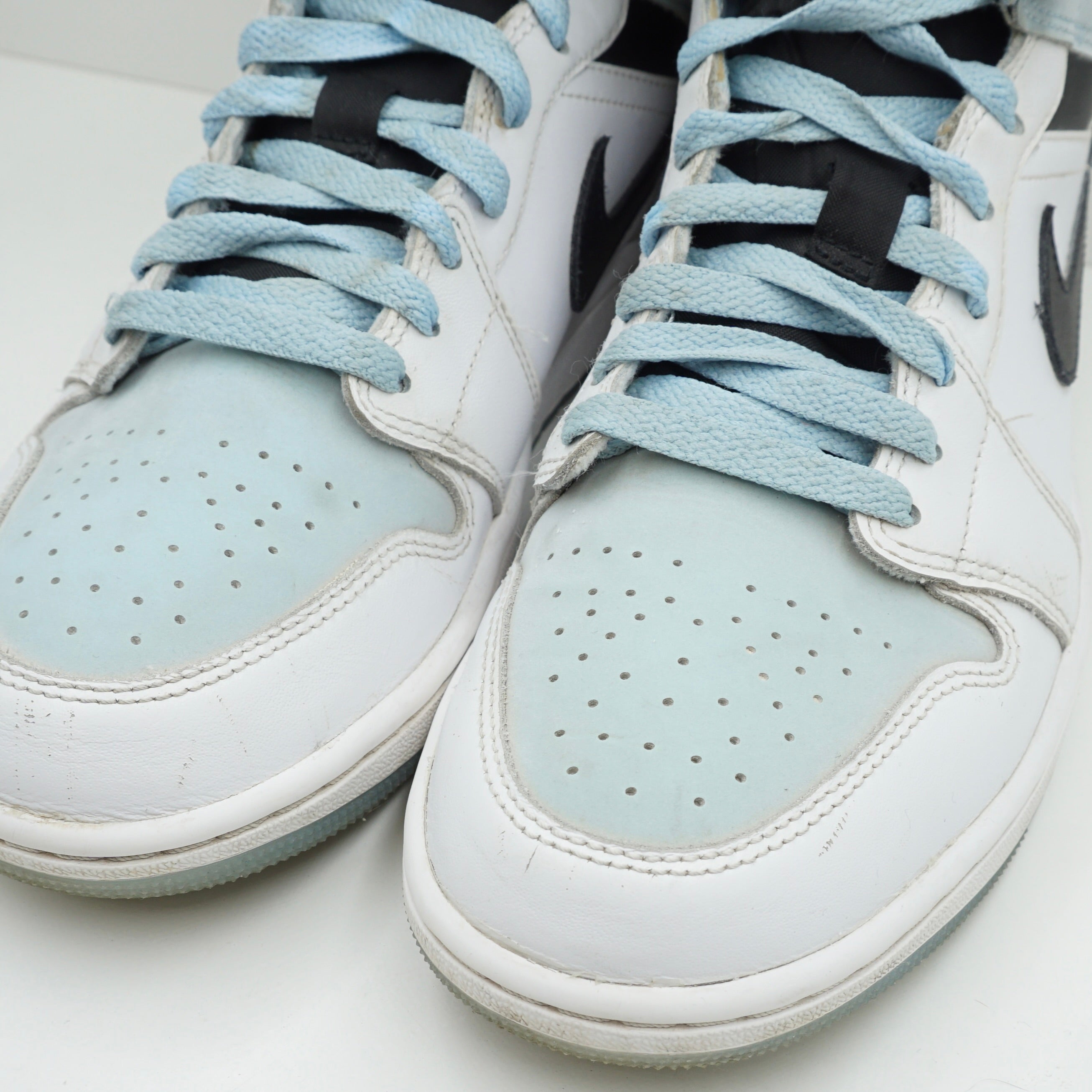 Jordan 1 Mid SE Ice Blue (2023)