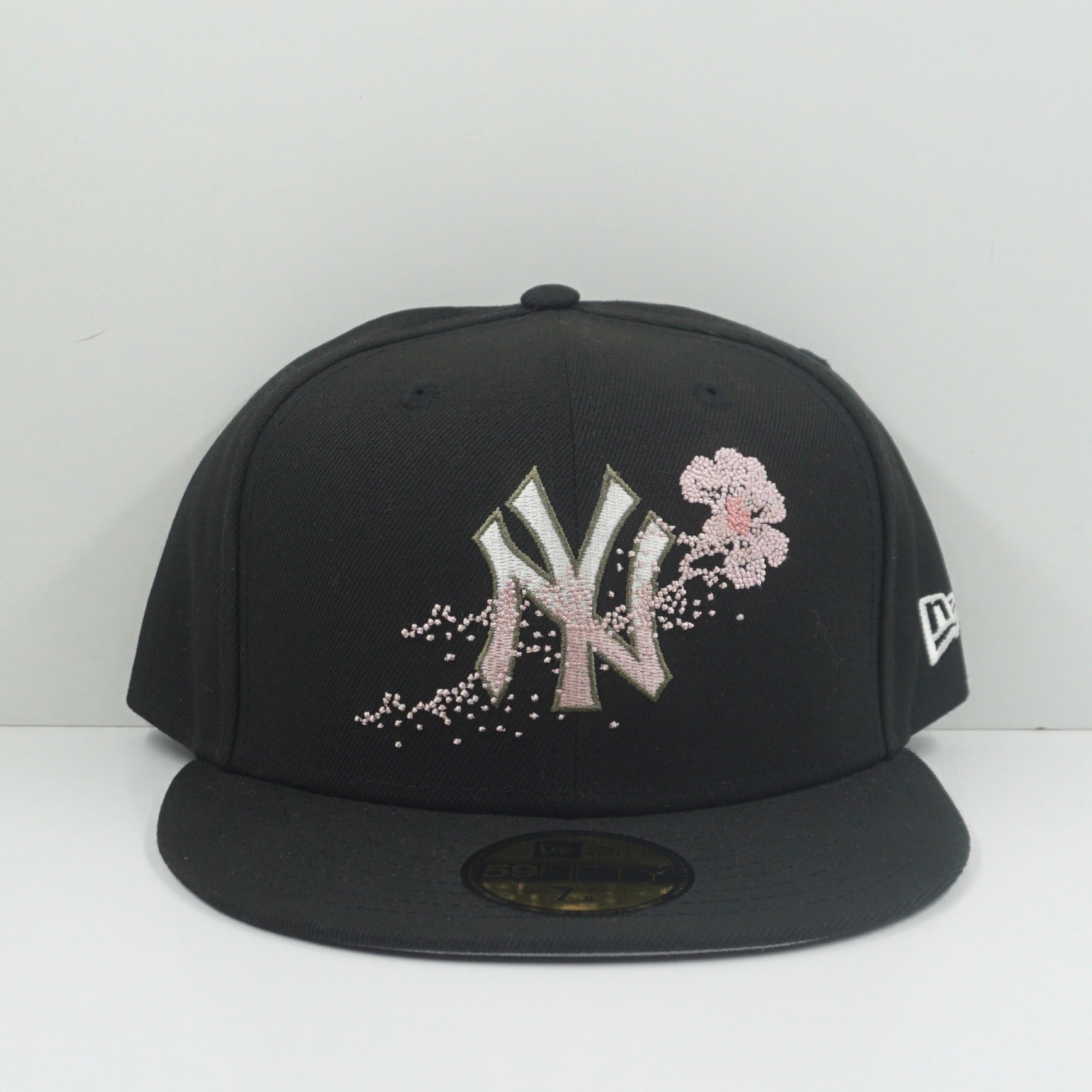 New Era New York Yankees Dotted Floral Black Fitted Cap