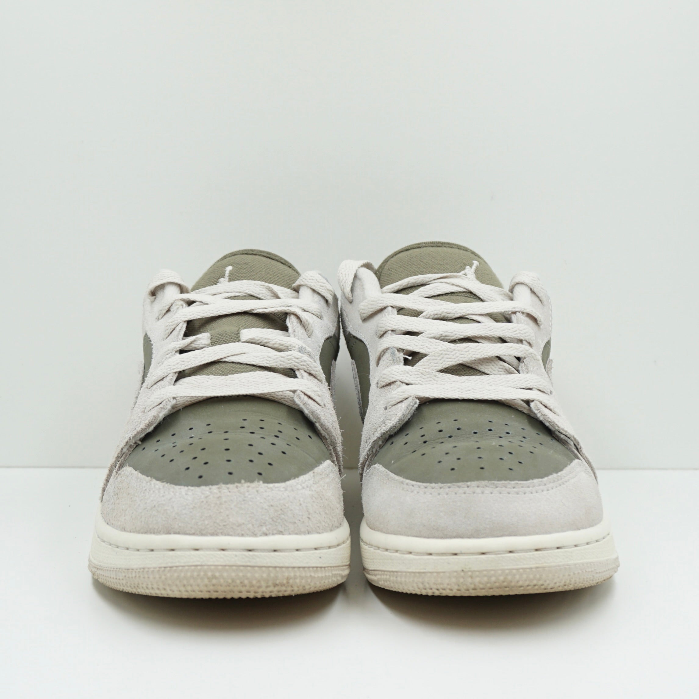 Jordan 1 Low SE Medium Olive Sail (GS)