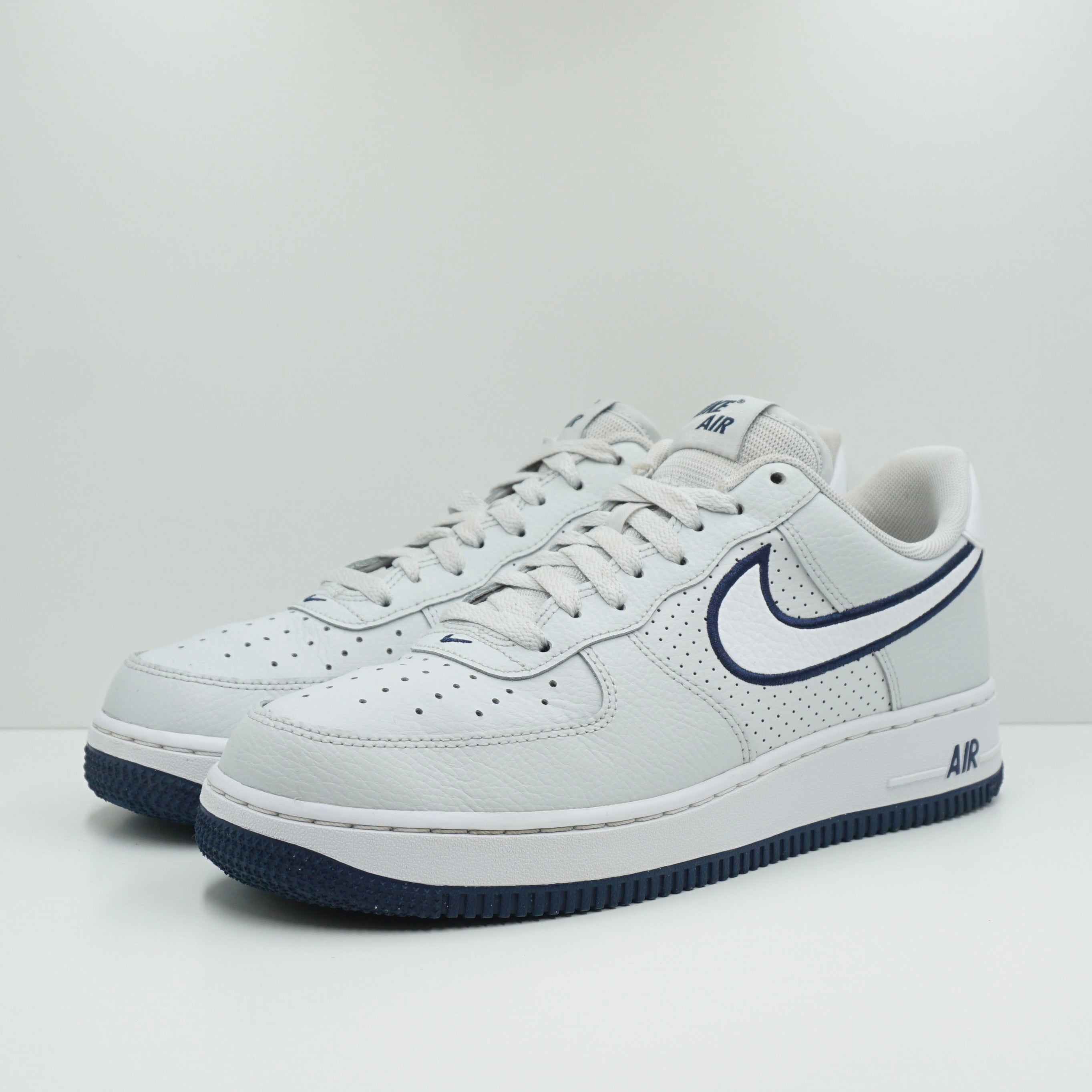 Nike Air Force '07 Low Photon Dust Midnight Navy