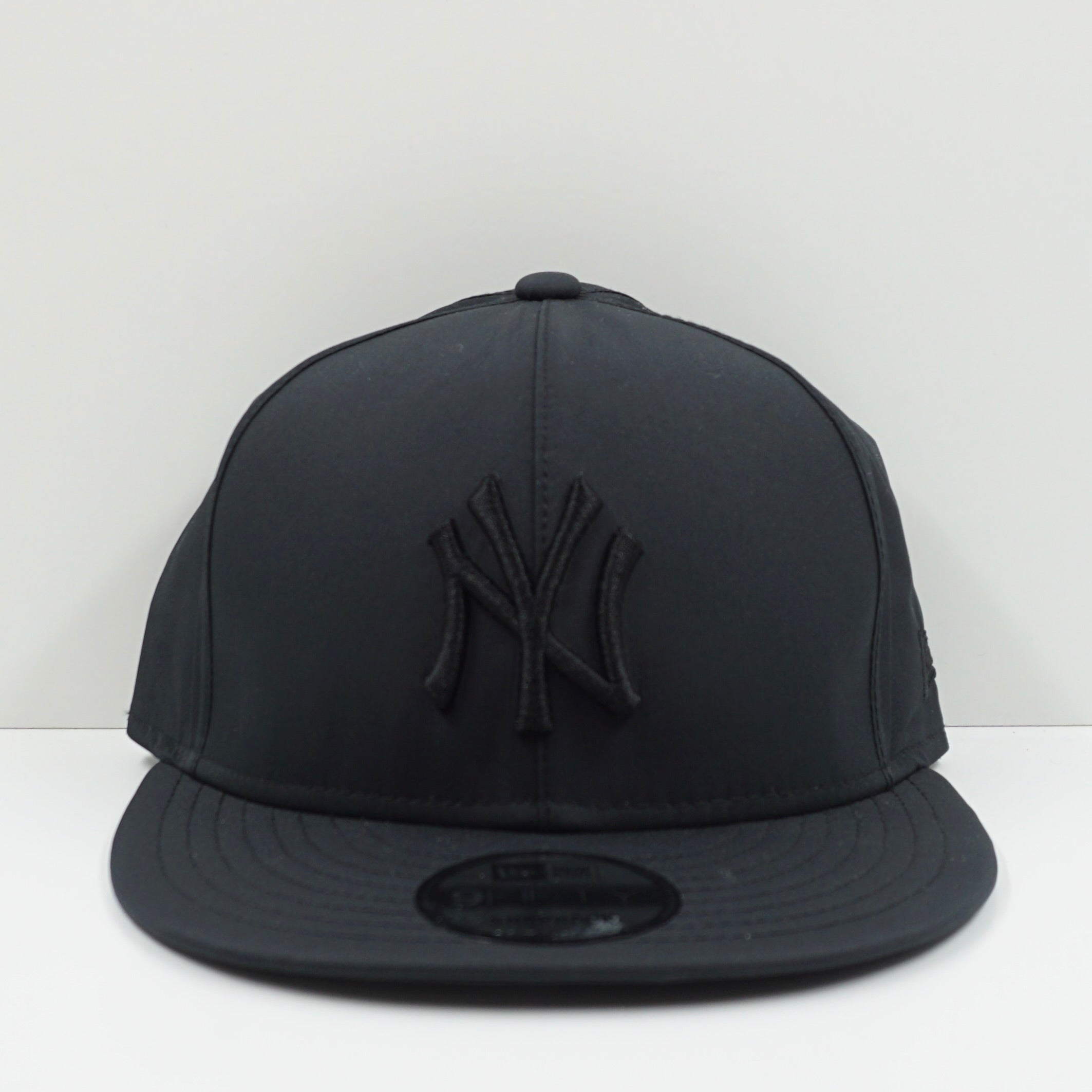 New Era New York Yankees Gore-Tex Black Snapback Cap