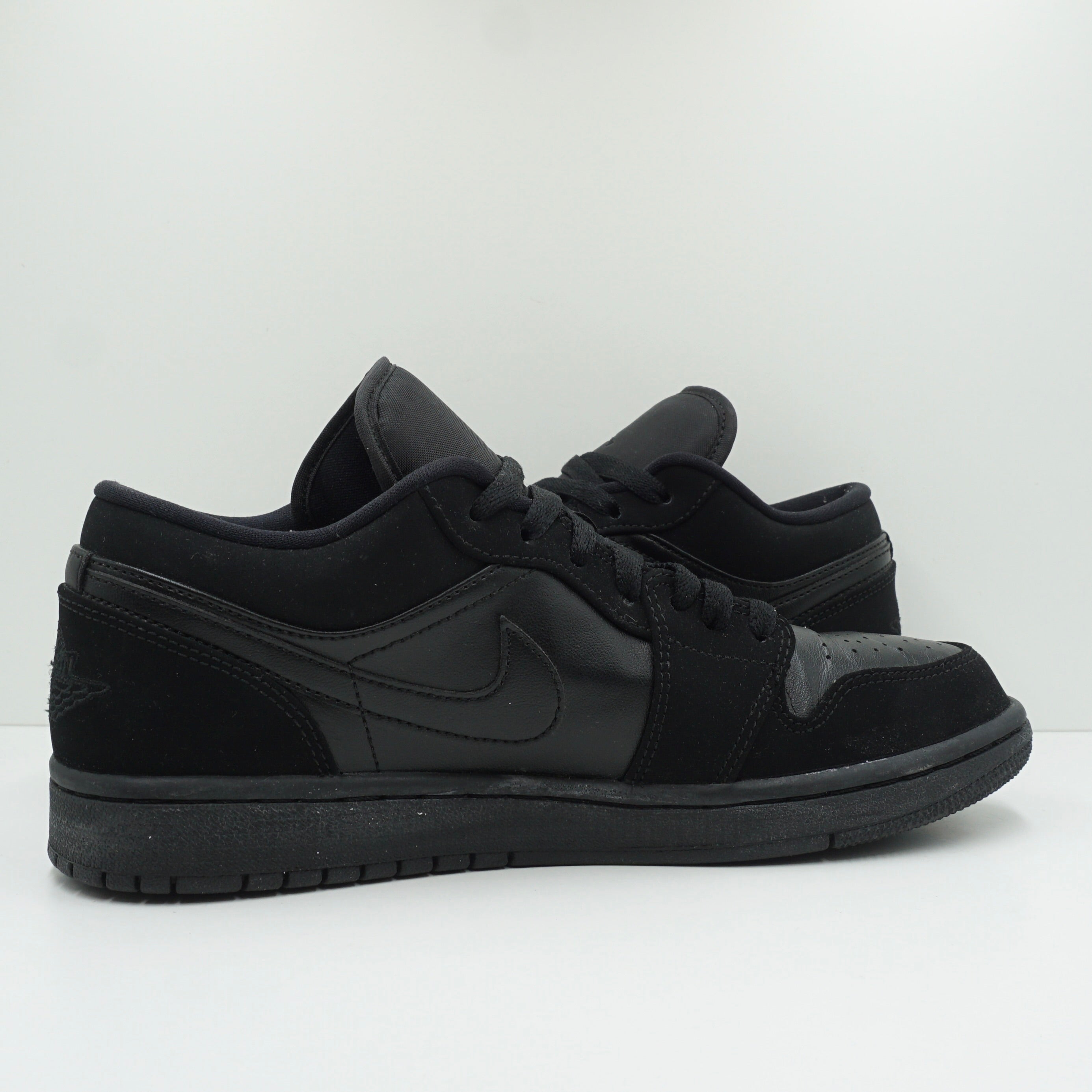 Jordan 1 Retro Low Triple Black