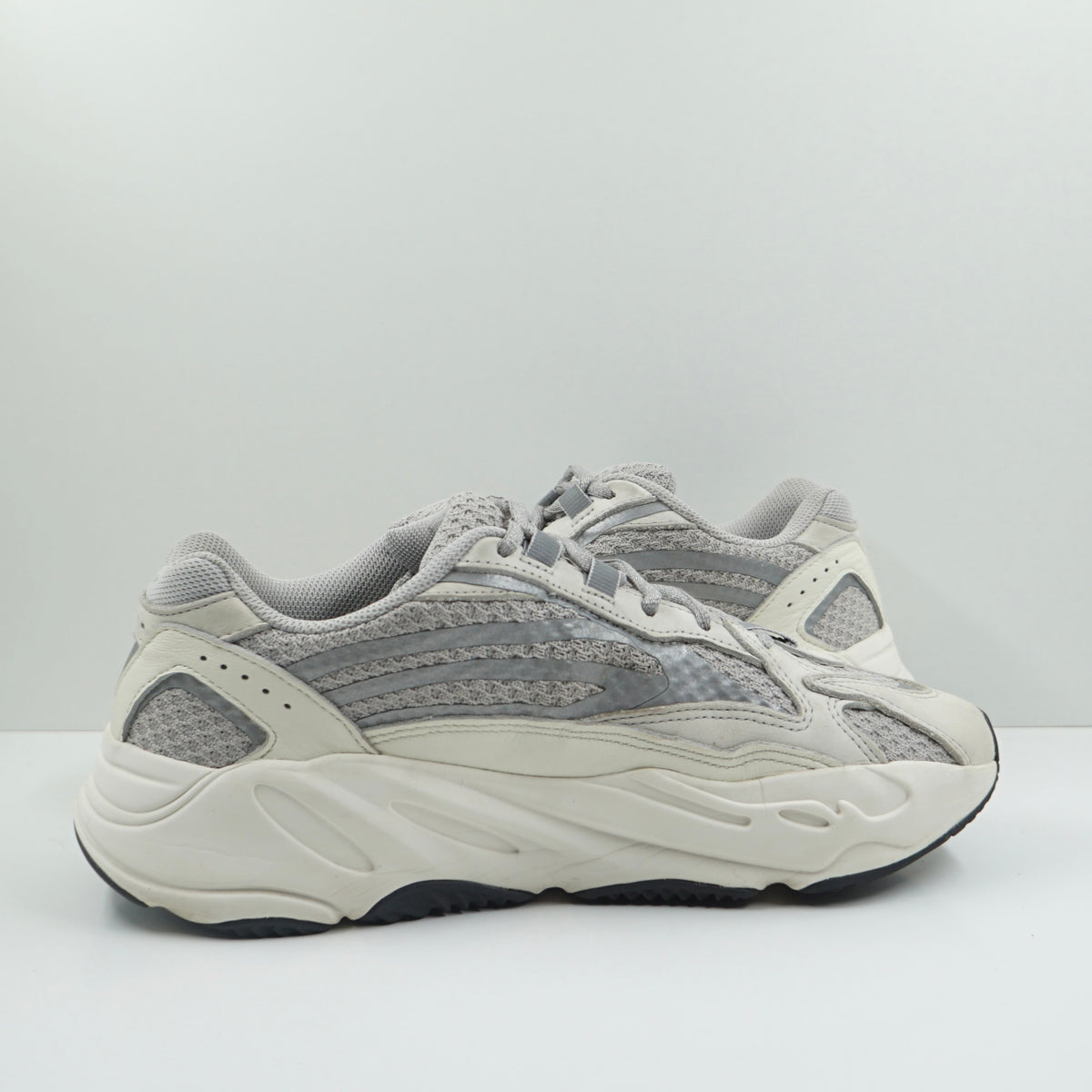 Adidas Yeezy Boost 700 V2 Static (2018/2022)