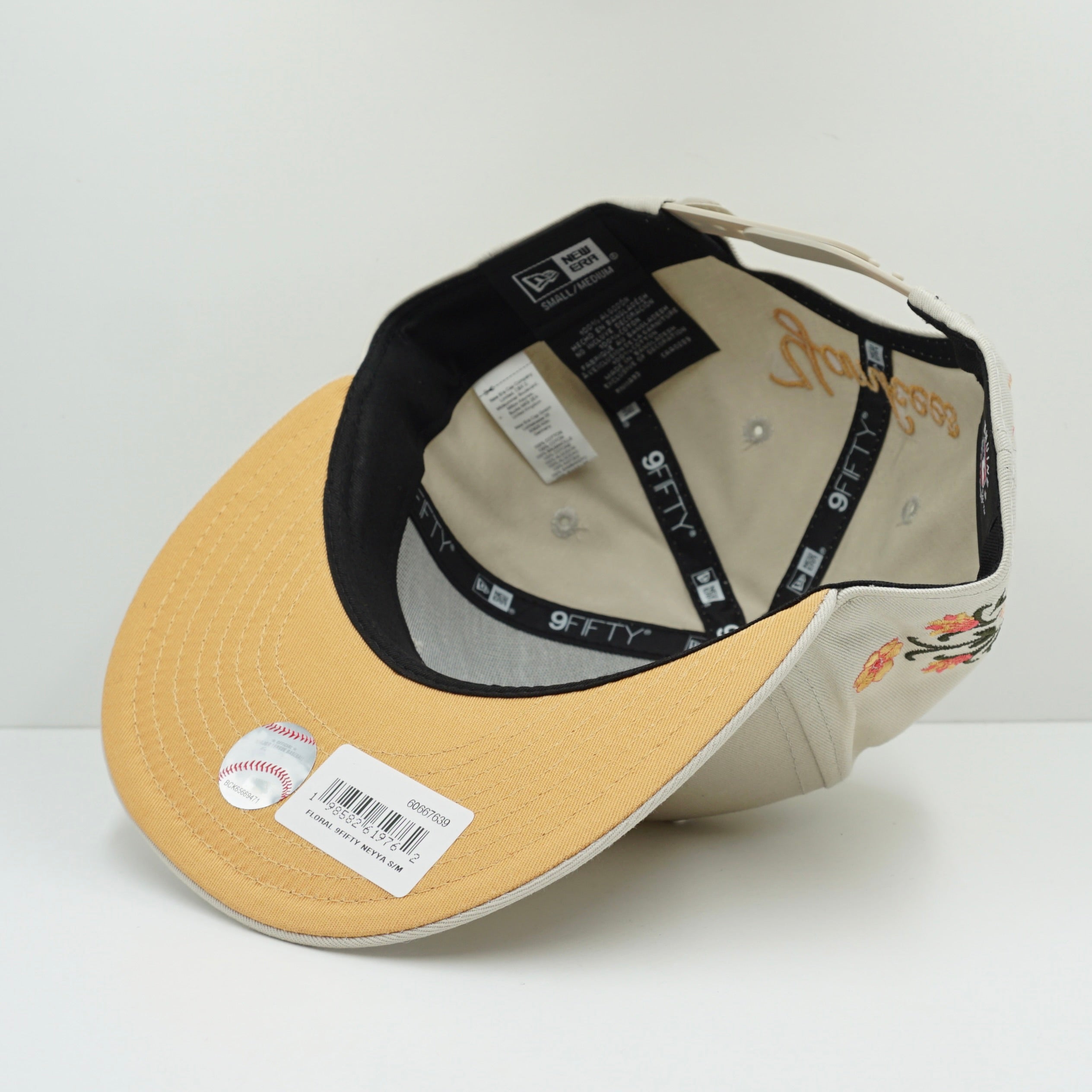 New Era New York Yankees Beige Flower Snapback Cap