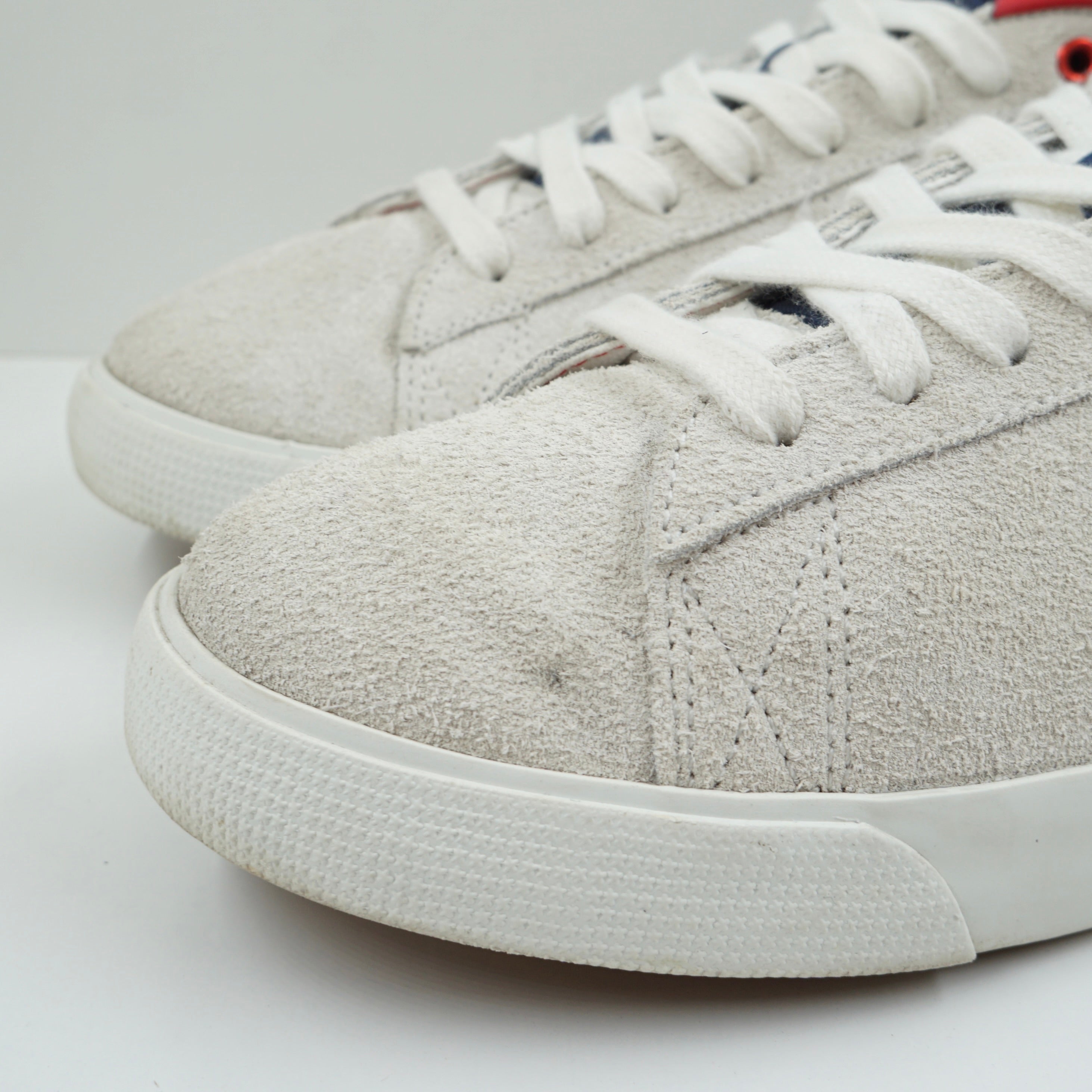 Nike SB Blazer Low GT Summit White Obsidian