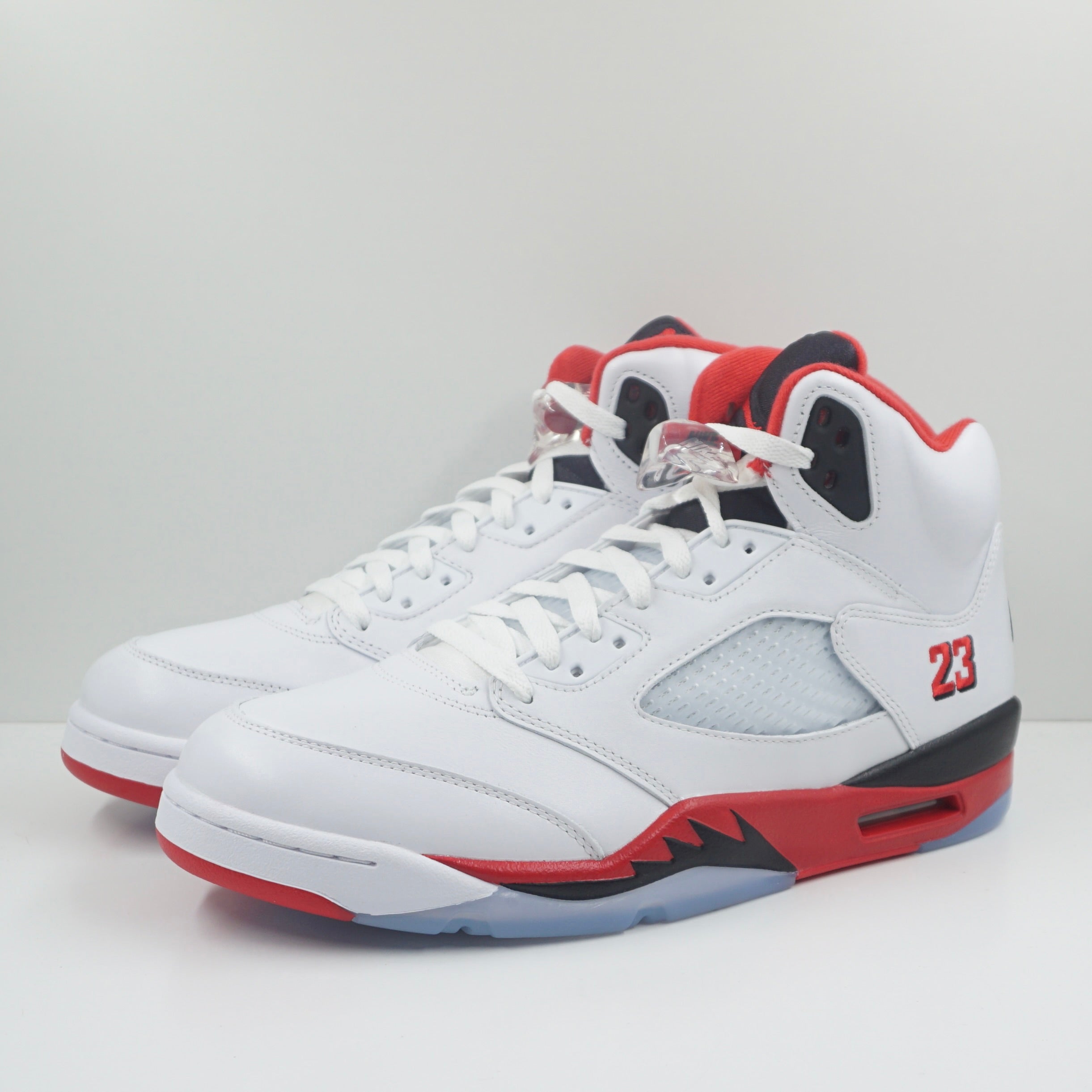 Jordan 5 Retro Fire Red Black Tongue (2025)