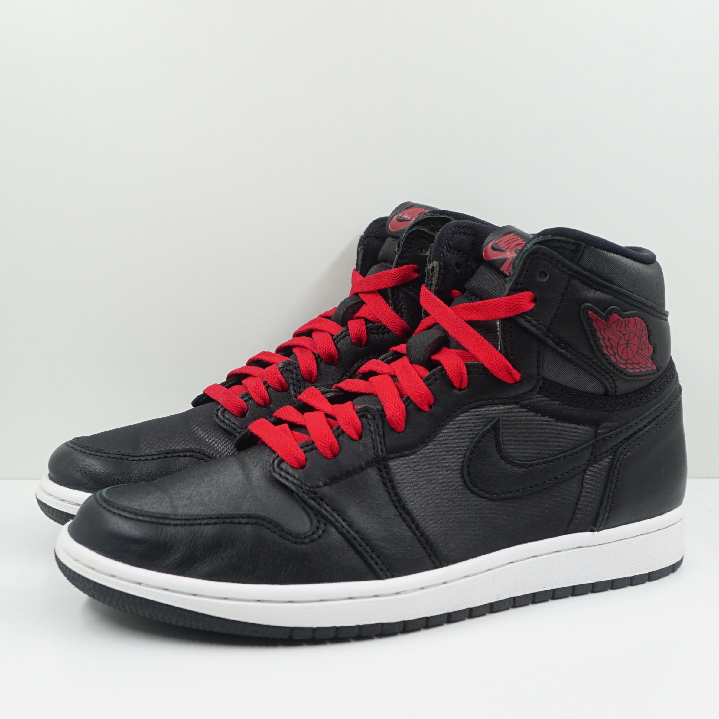 Jordan 1 Retro High Black Satin Gym Red