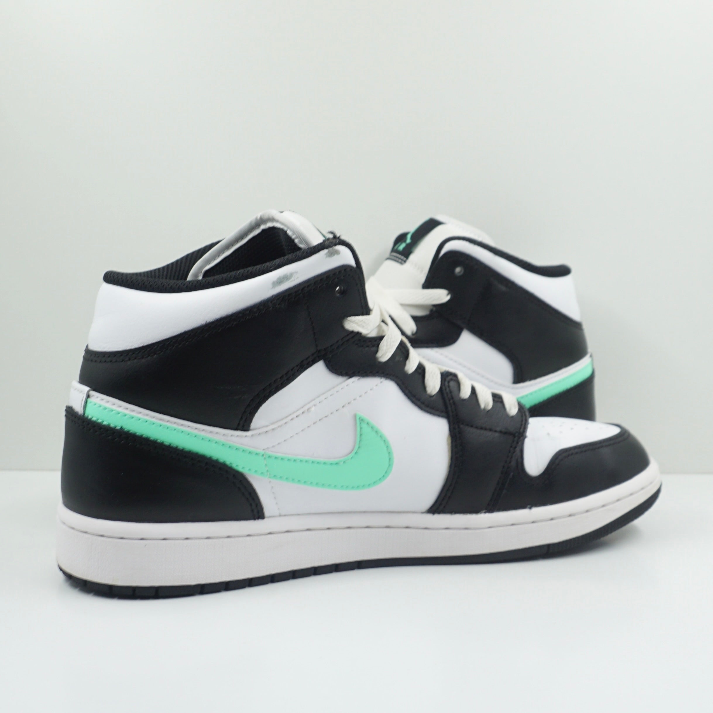 Jordan 1 Mid Green Glow