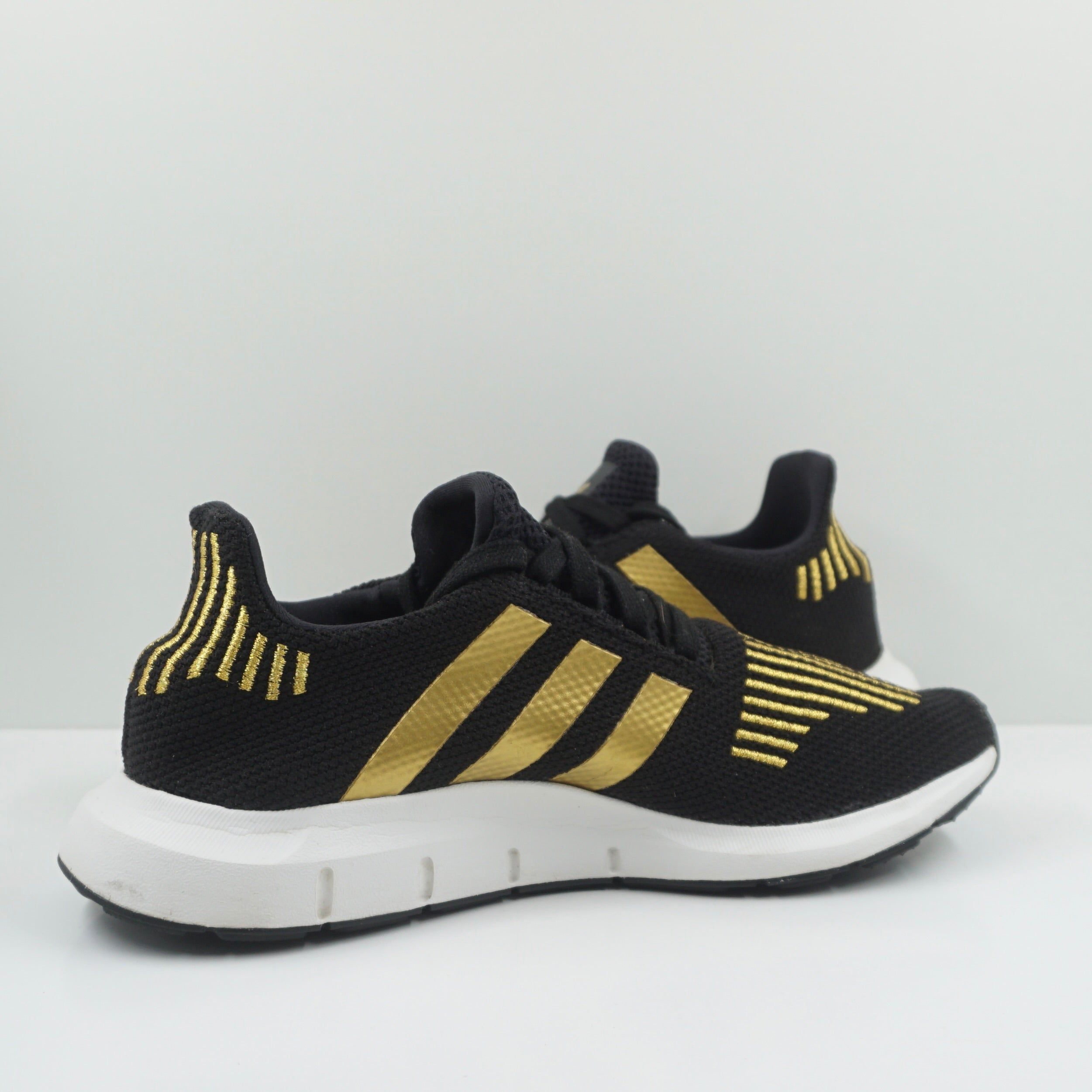 Adidas Swift Run Black Gold Metallic-White (W)