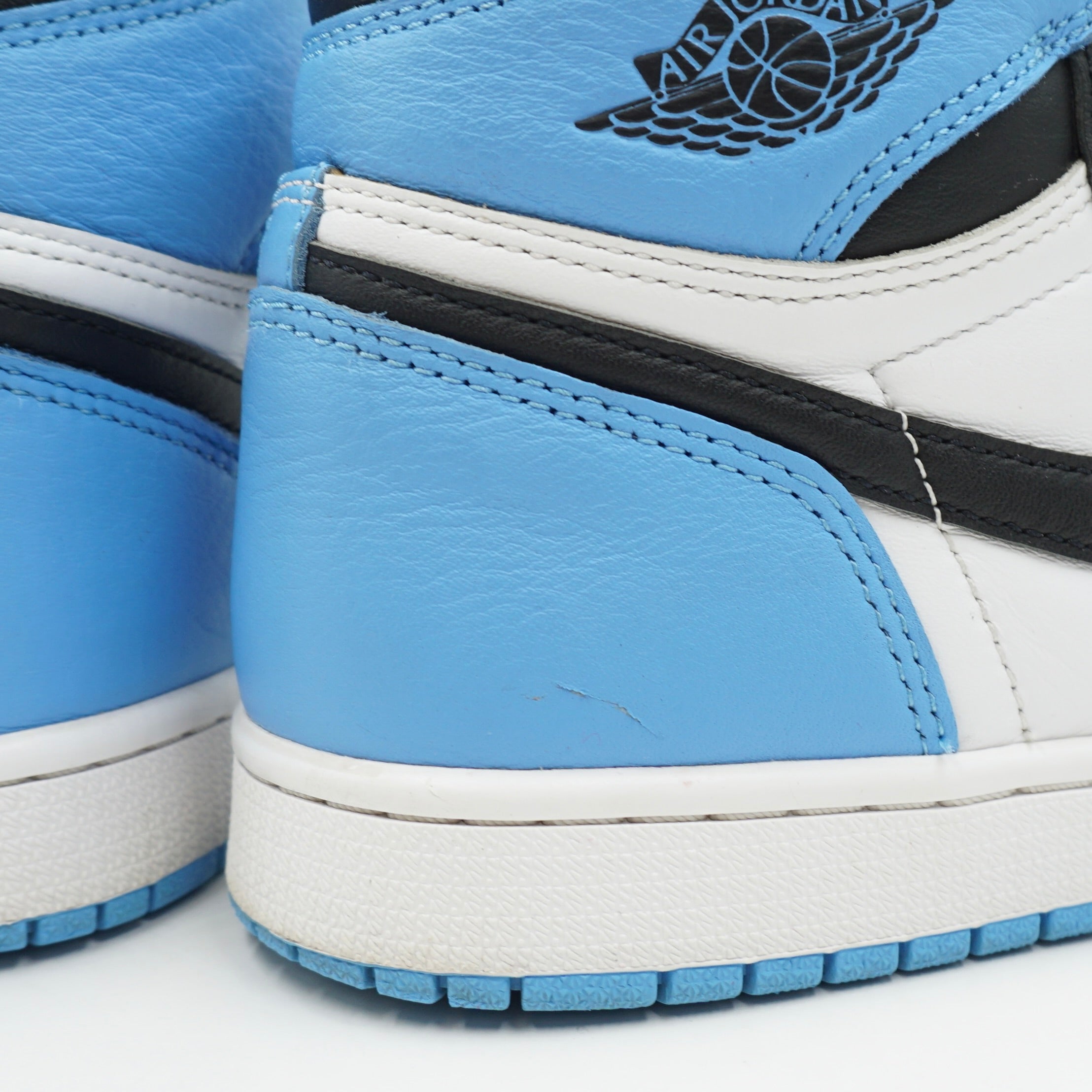 Jordan 1 Retro High OG UNC Toe