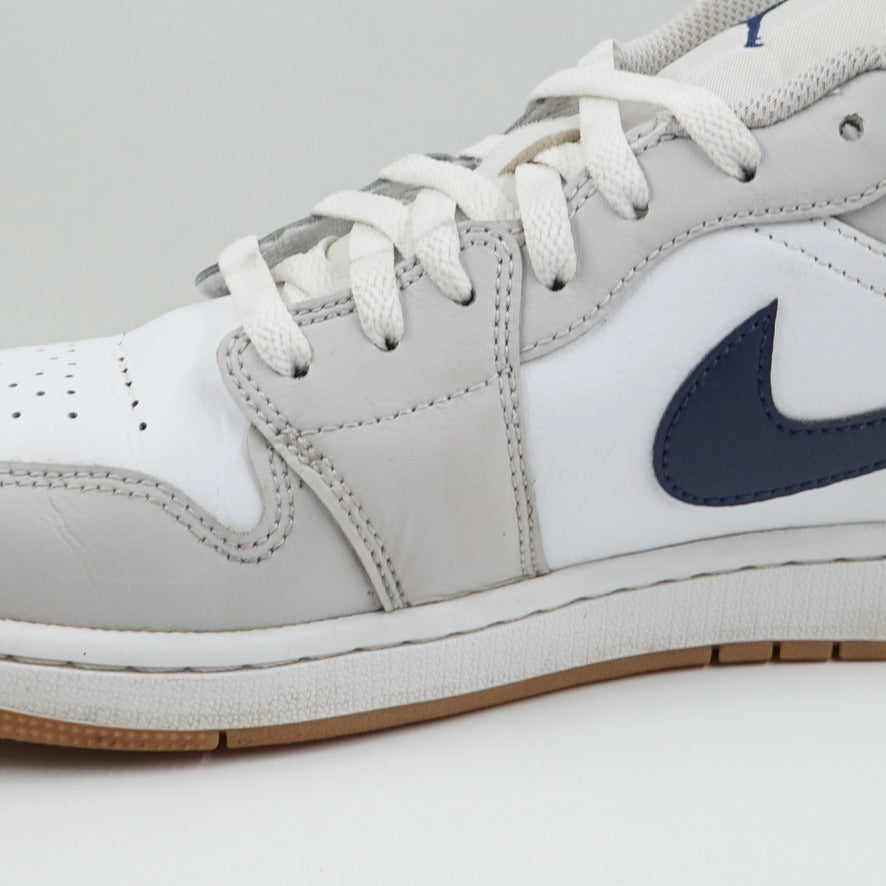 Jordan 1 Low Midnight Navy Neutral Grey