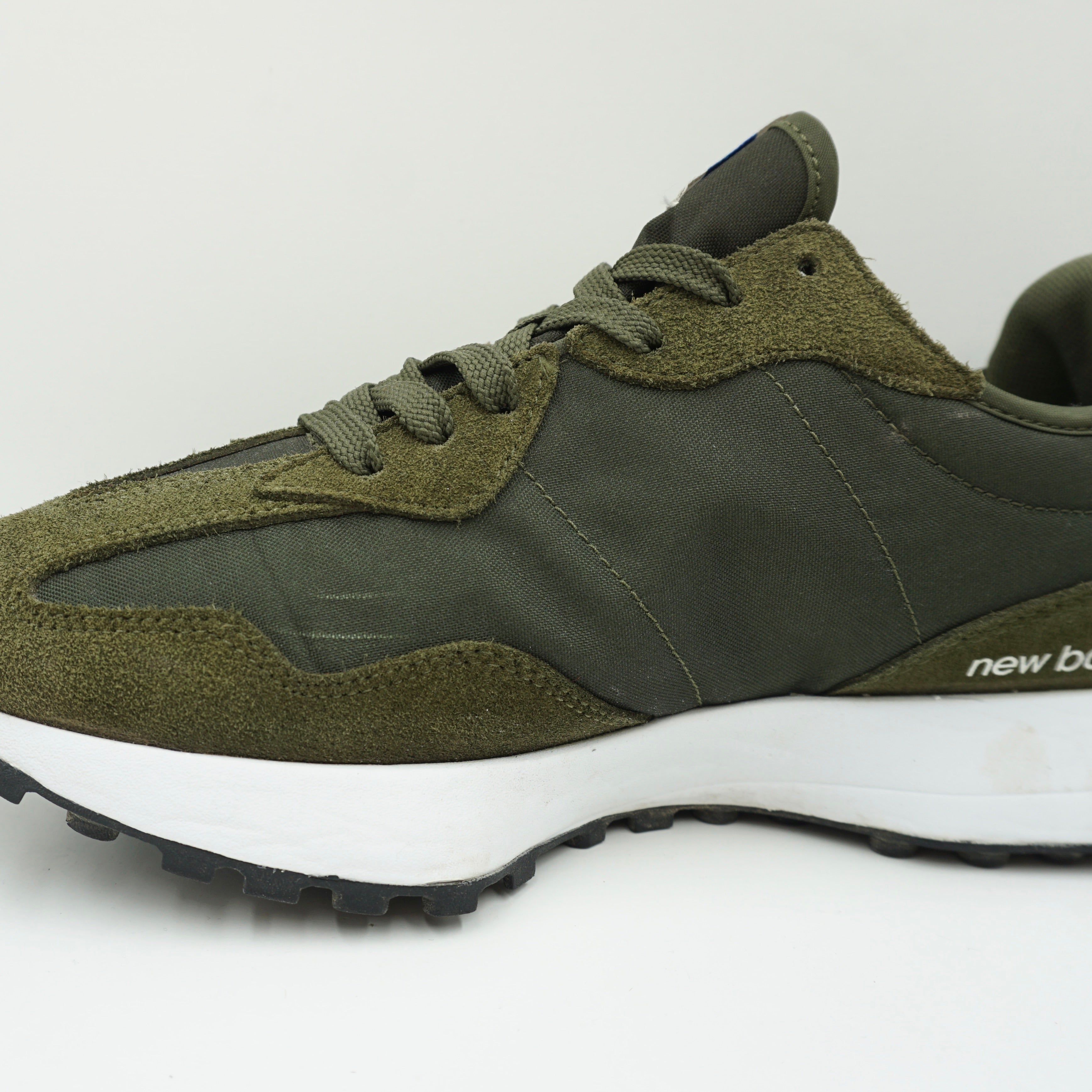 New Balance 327 Olive