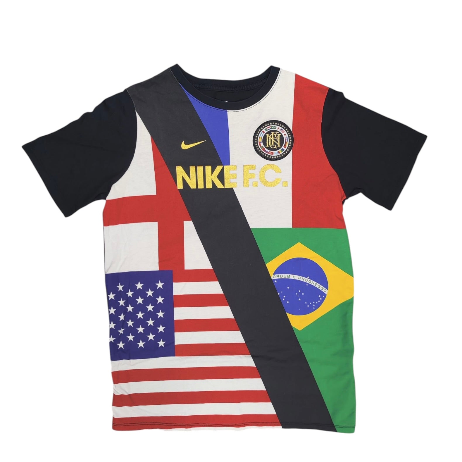 Nike Swoosh Flag World Cup Tshirt (Youth)