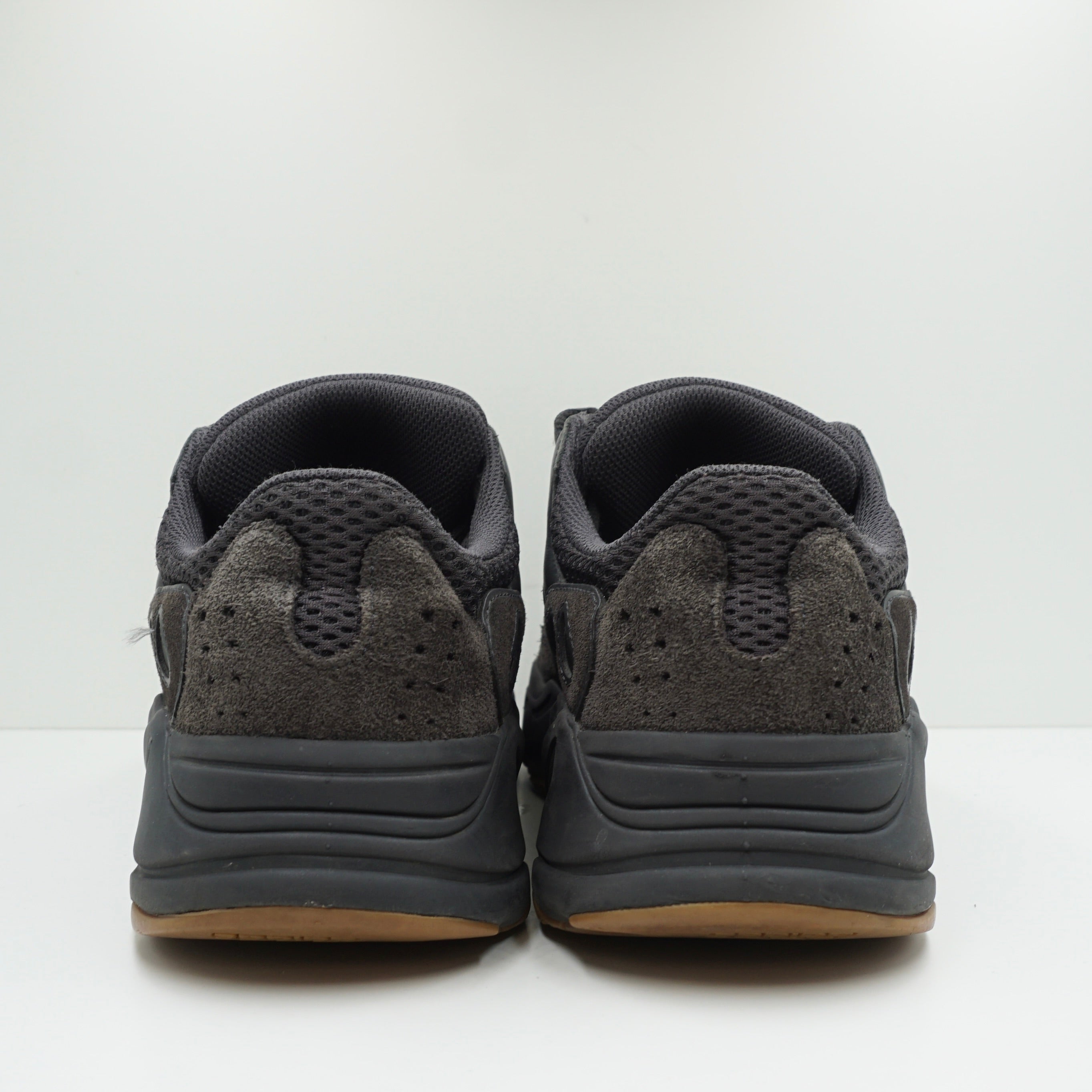 Adidas Yeezy Boost 700 Utility Black