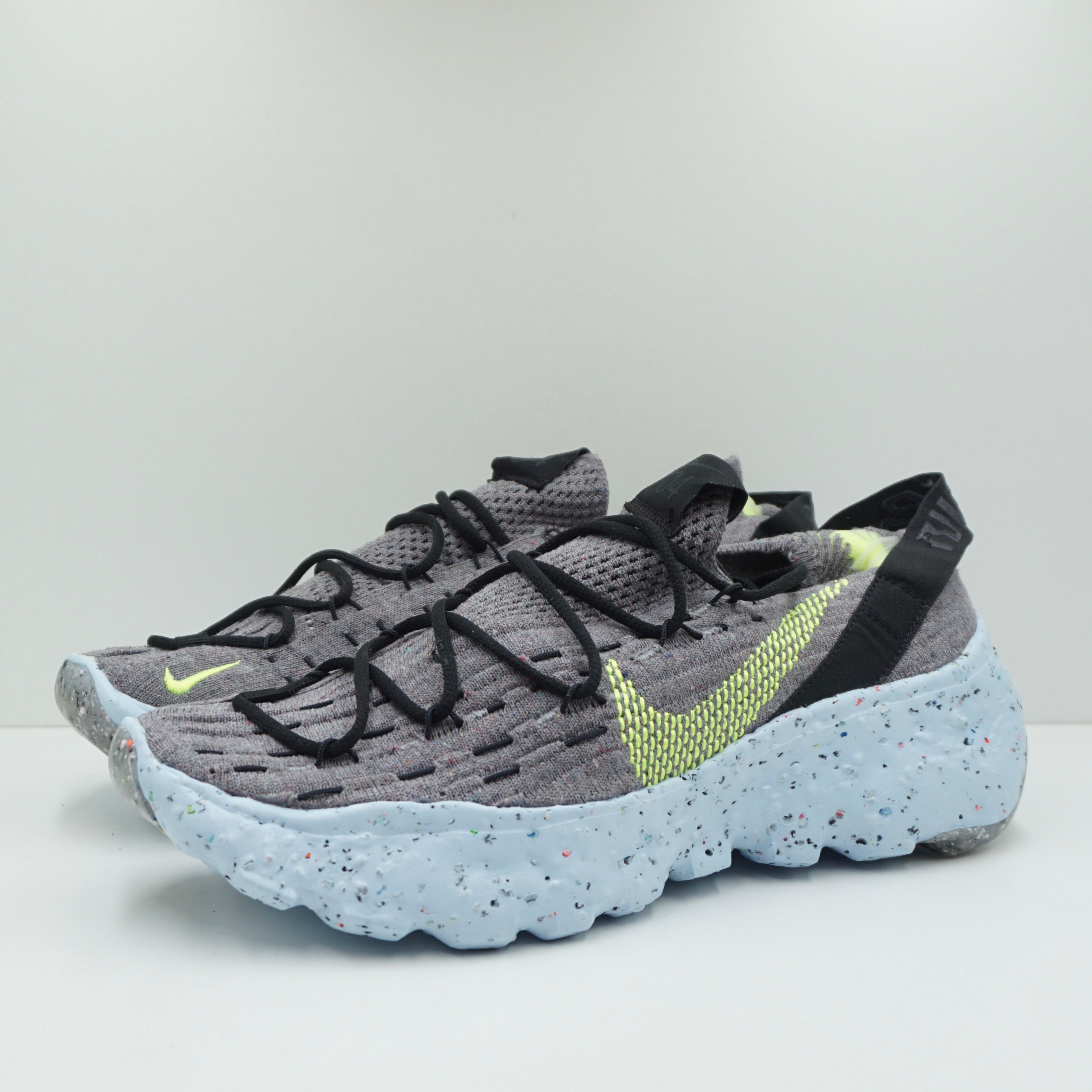 Nike Space Hippie 04 Grey Volt