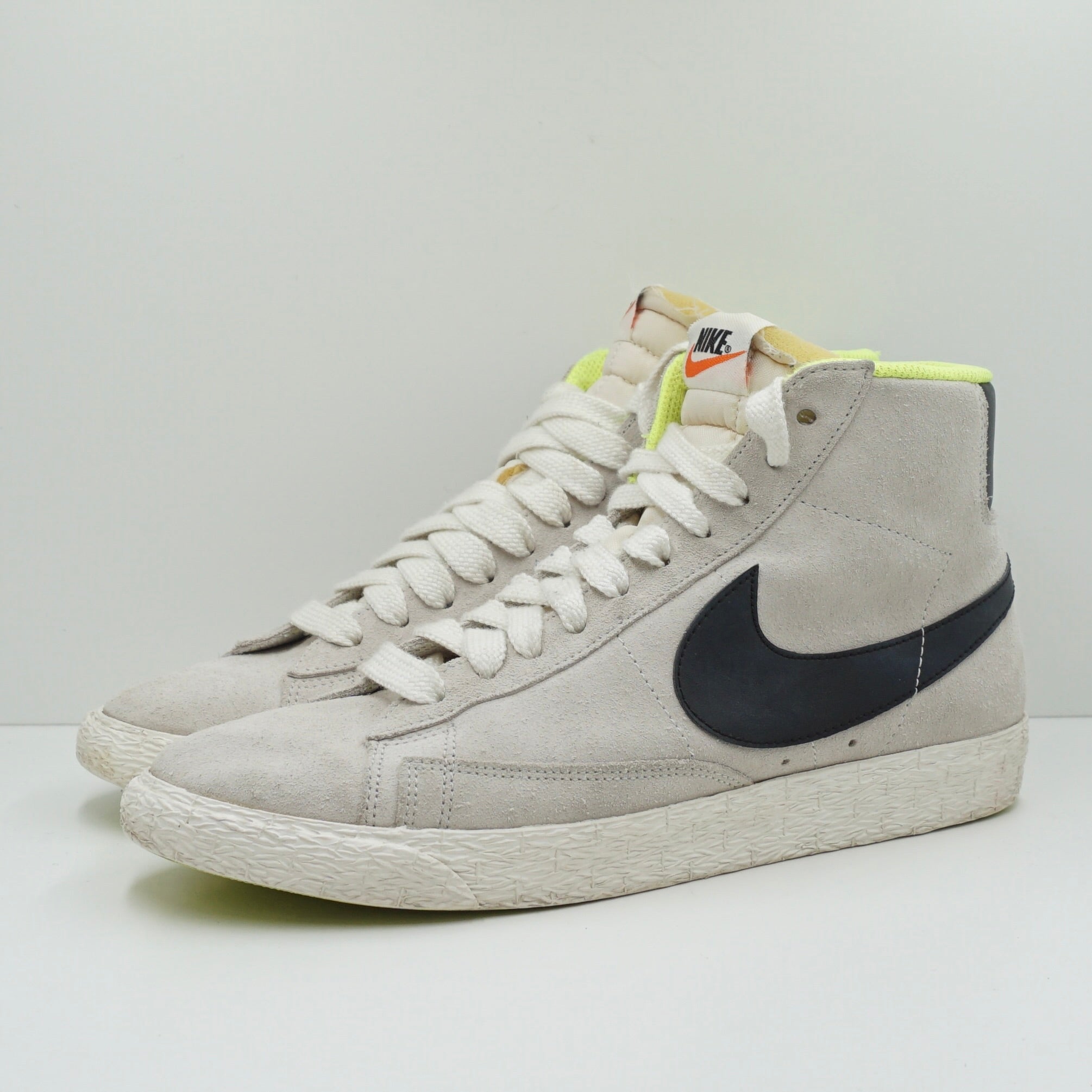 Nike Blazer Mid Suede VNTG (W)