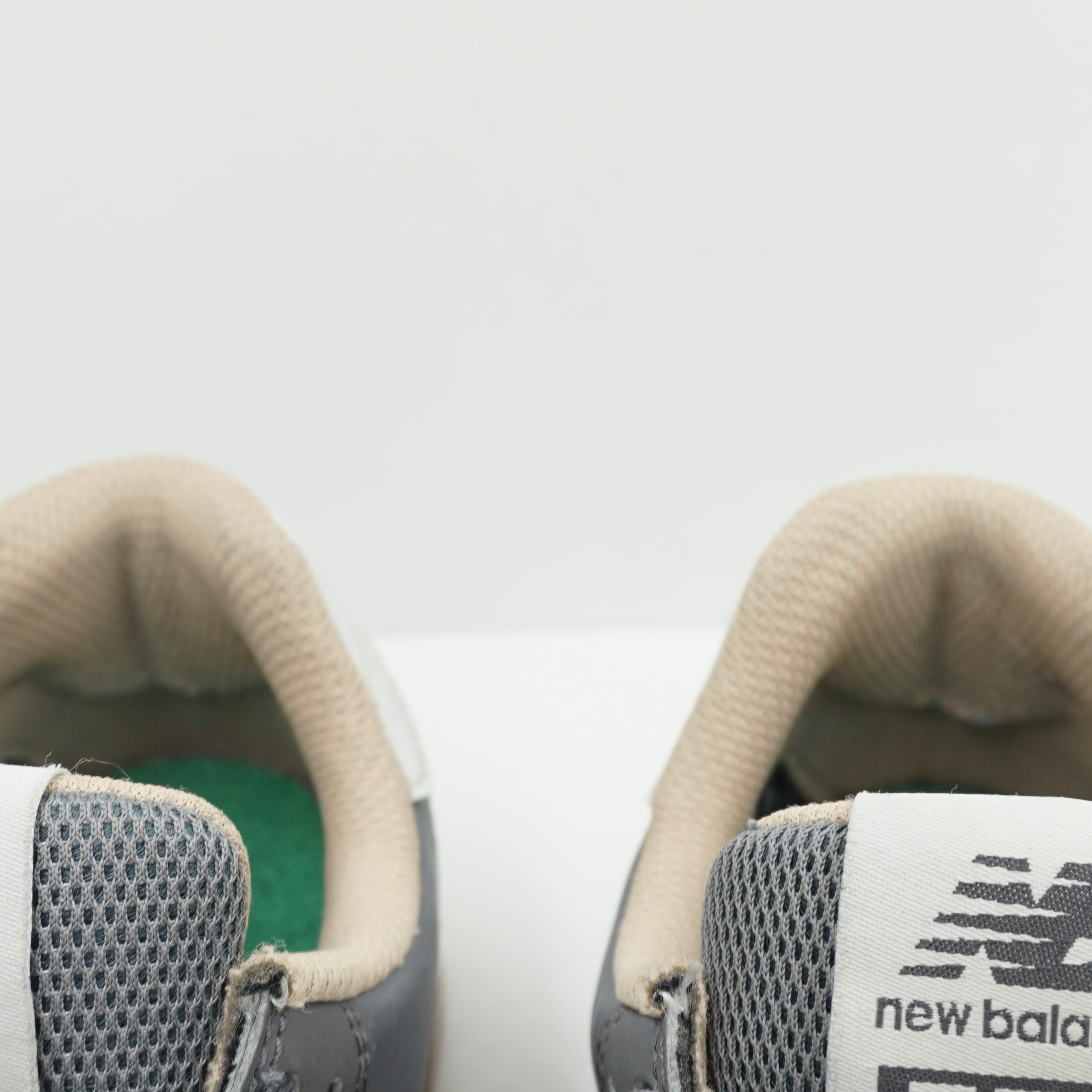 New Balance 574 Vegan Magnet