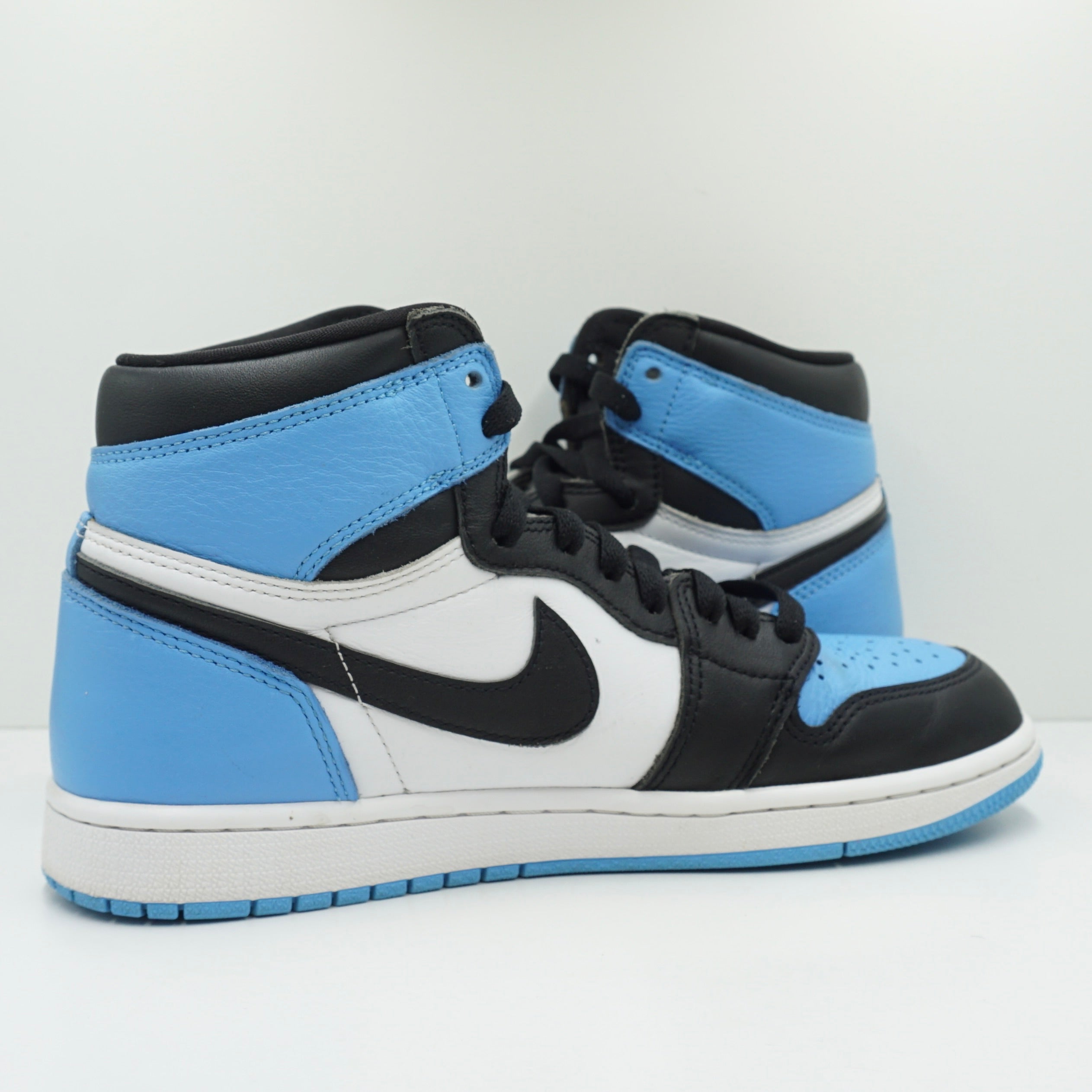 Jordan 1 Retro High OG UNC Toe