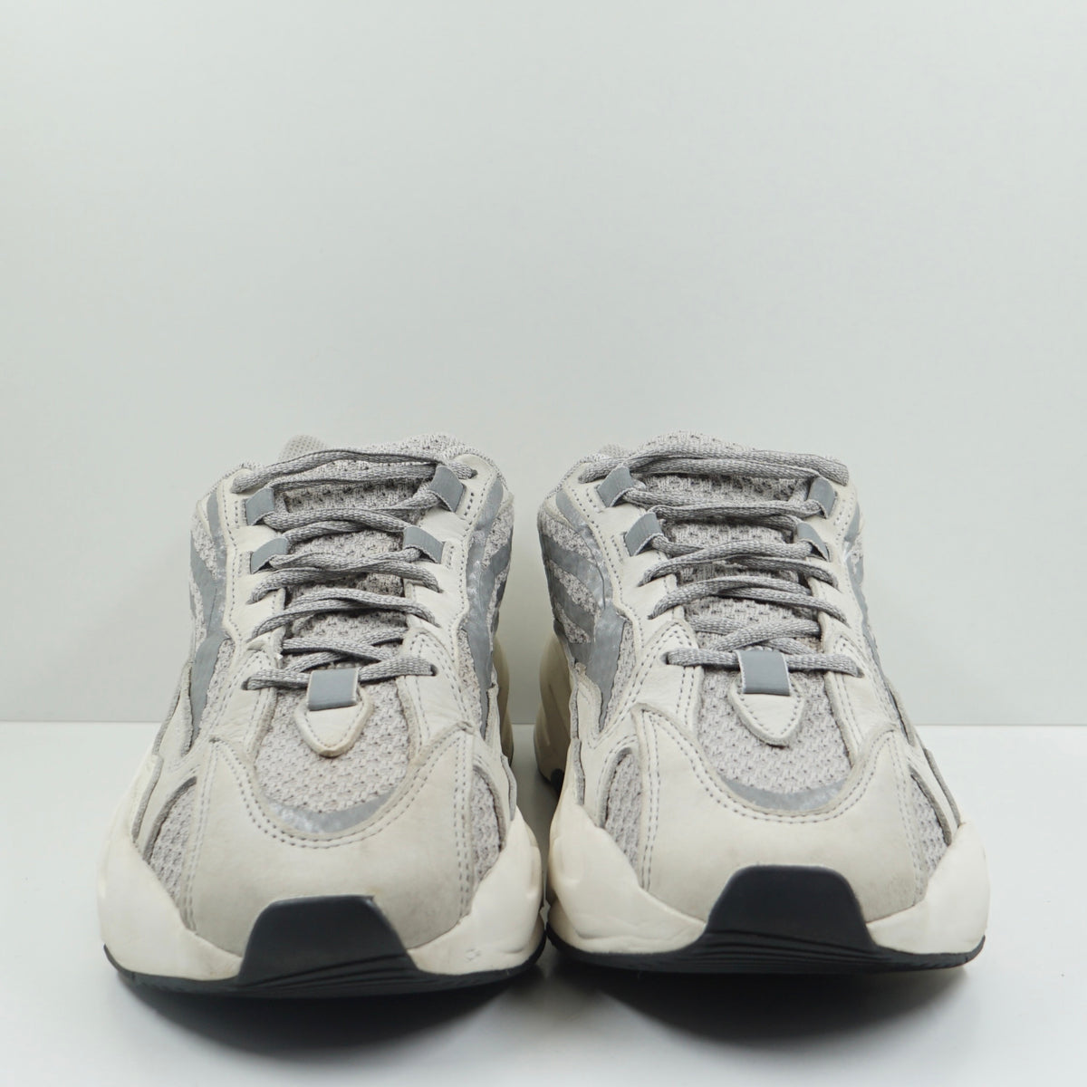 Adidas Yeezy Boost 700 V2 Static (2018/2022)