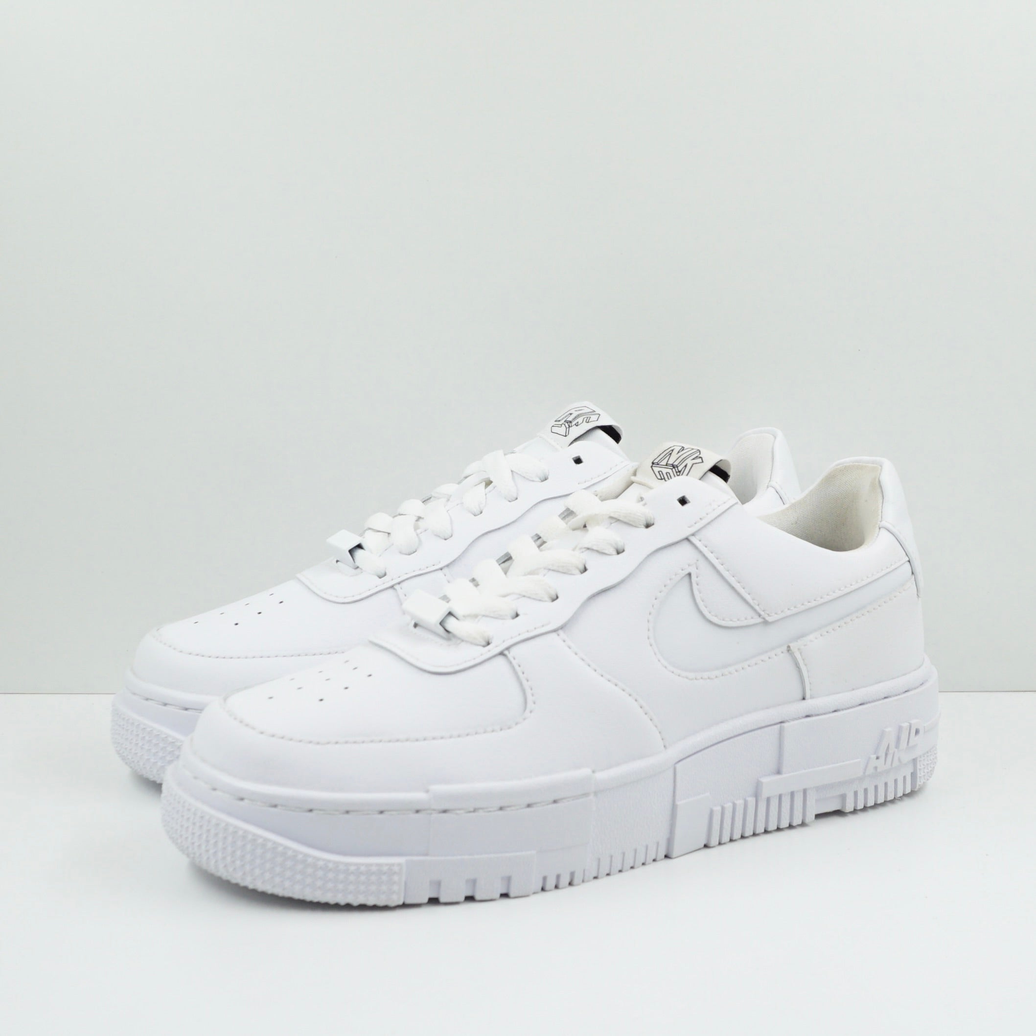 Nike Air Force 1 Low Pixel White (W)
