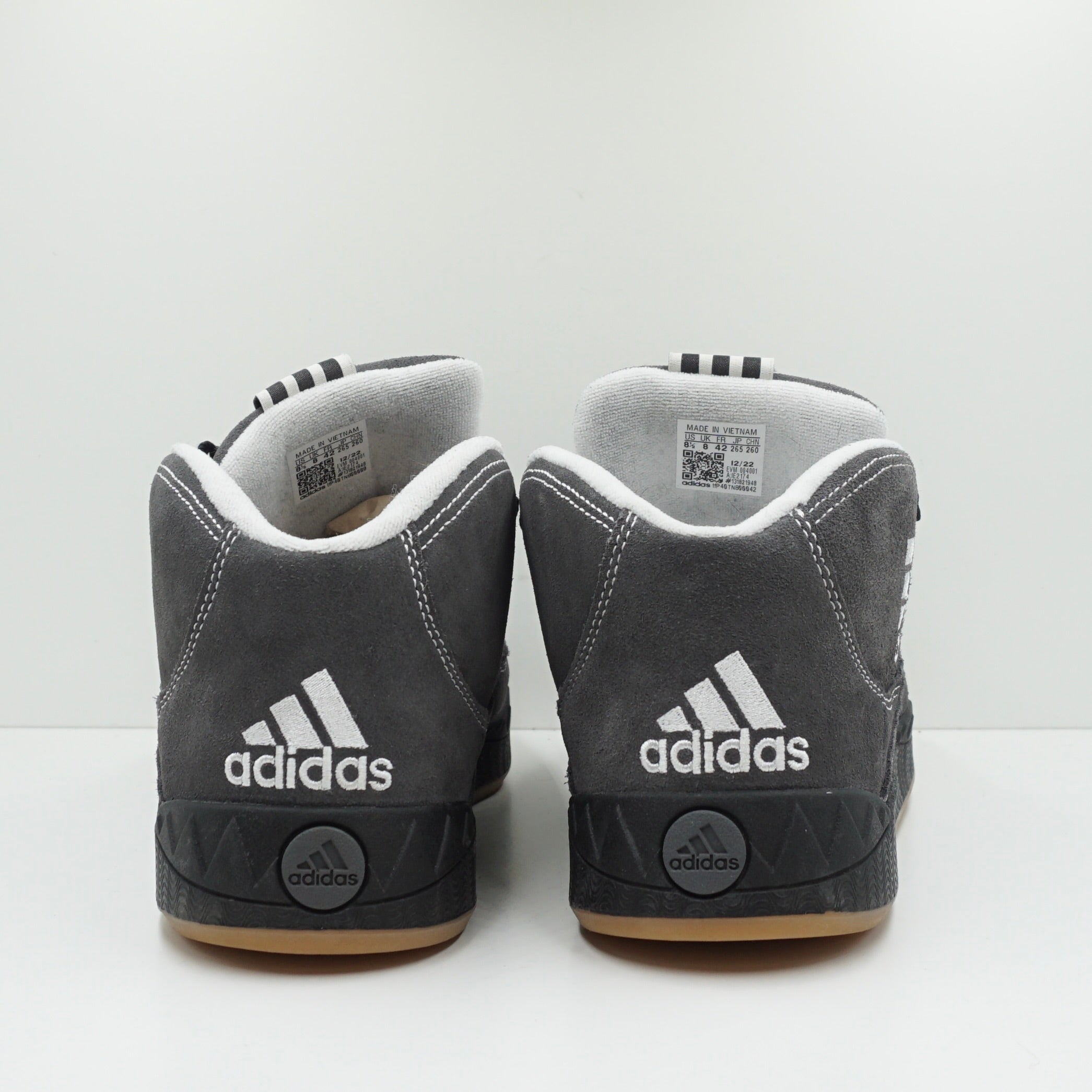 靴 adidas ADIMATIC MID YNuK adidas Originals Adimatic Mid YNuK (Grey Five/Core Black/Off