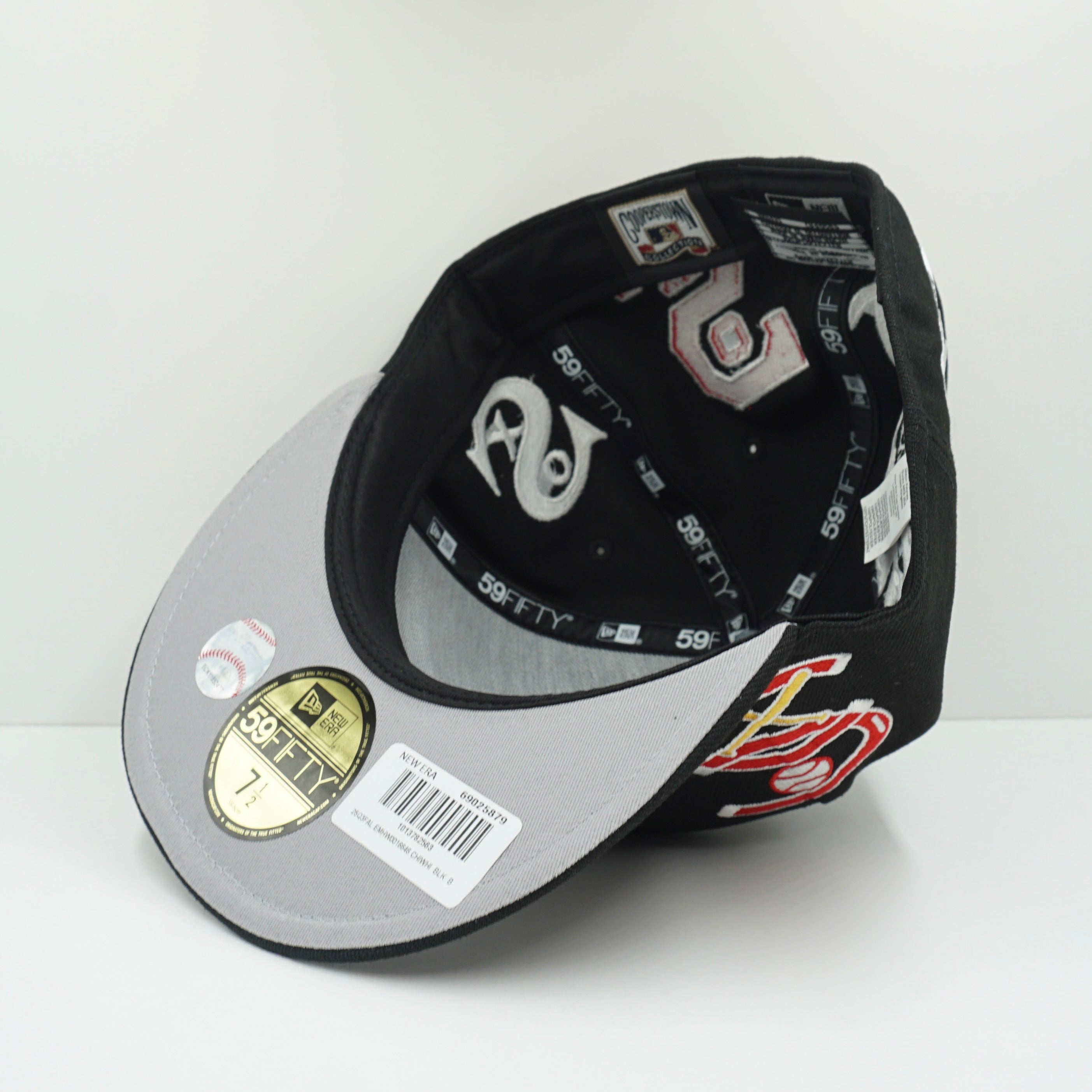 New Era Cooperstown Chicago White Soxs All Over Logo Black White Fitted Cap