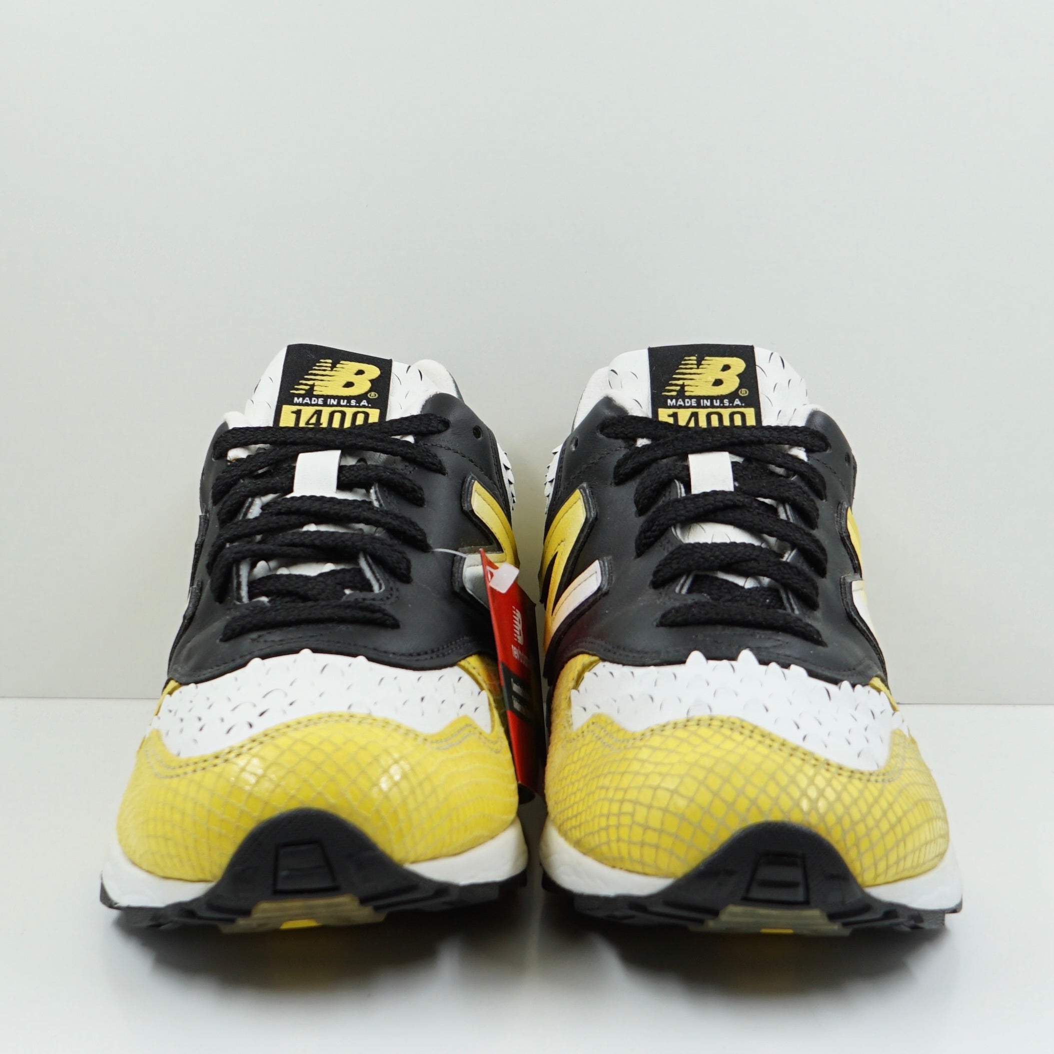 New Balance 1400 Super Team 33 Butterfly Fish
