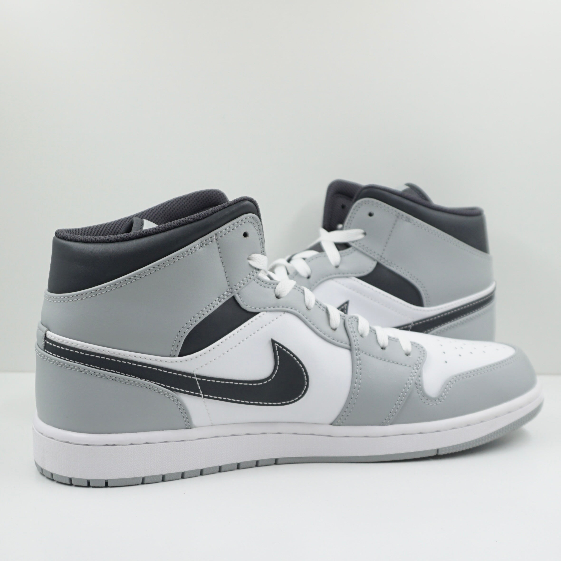 Jordan 1 Mid Light Smoke Grey Anthracite