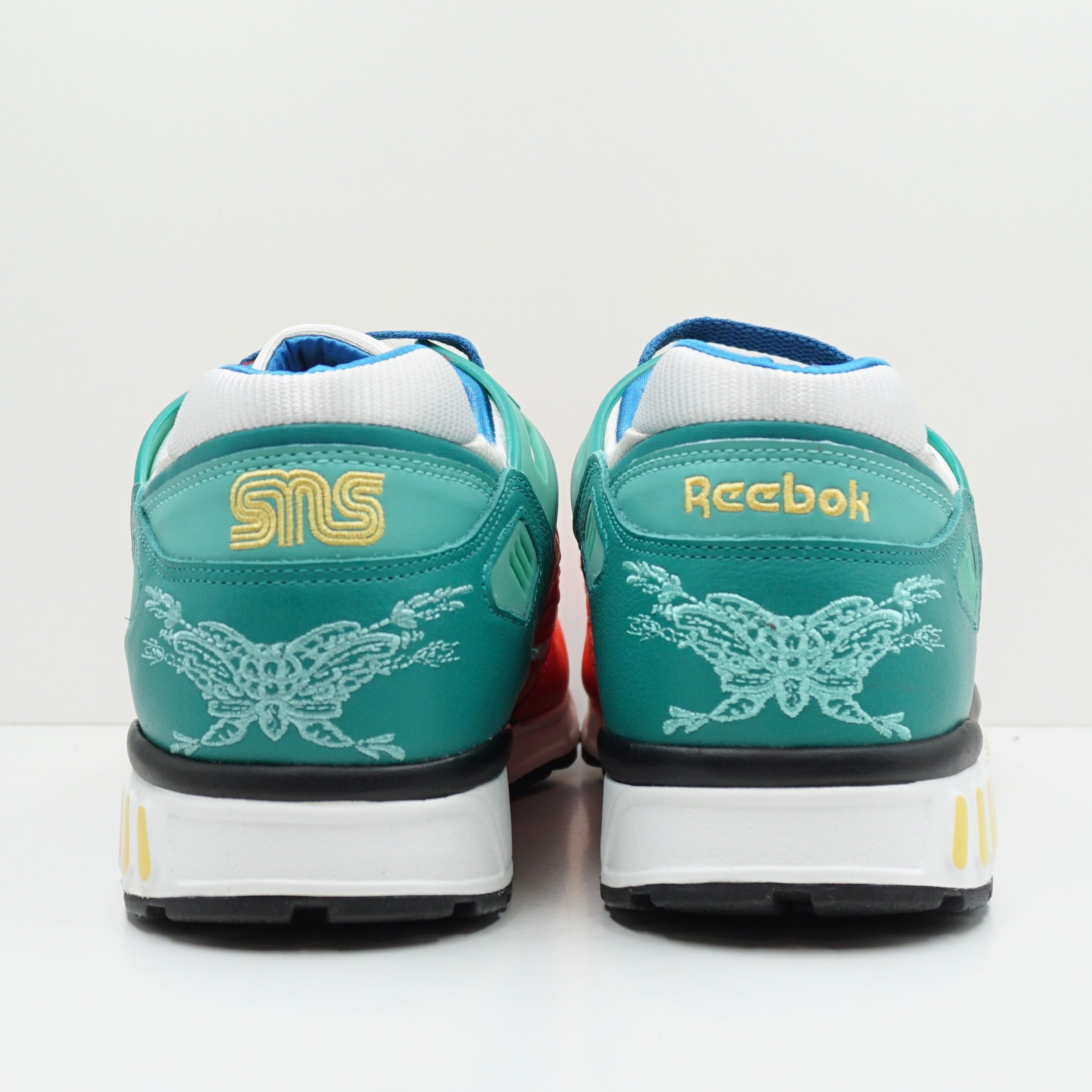 Reebok Sneakersnstuff x ERS 5000 White Red Turquoise