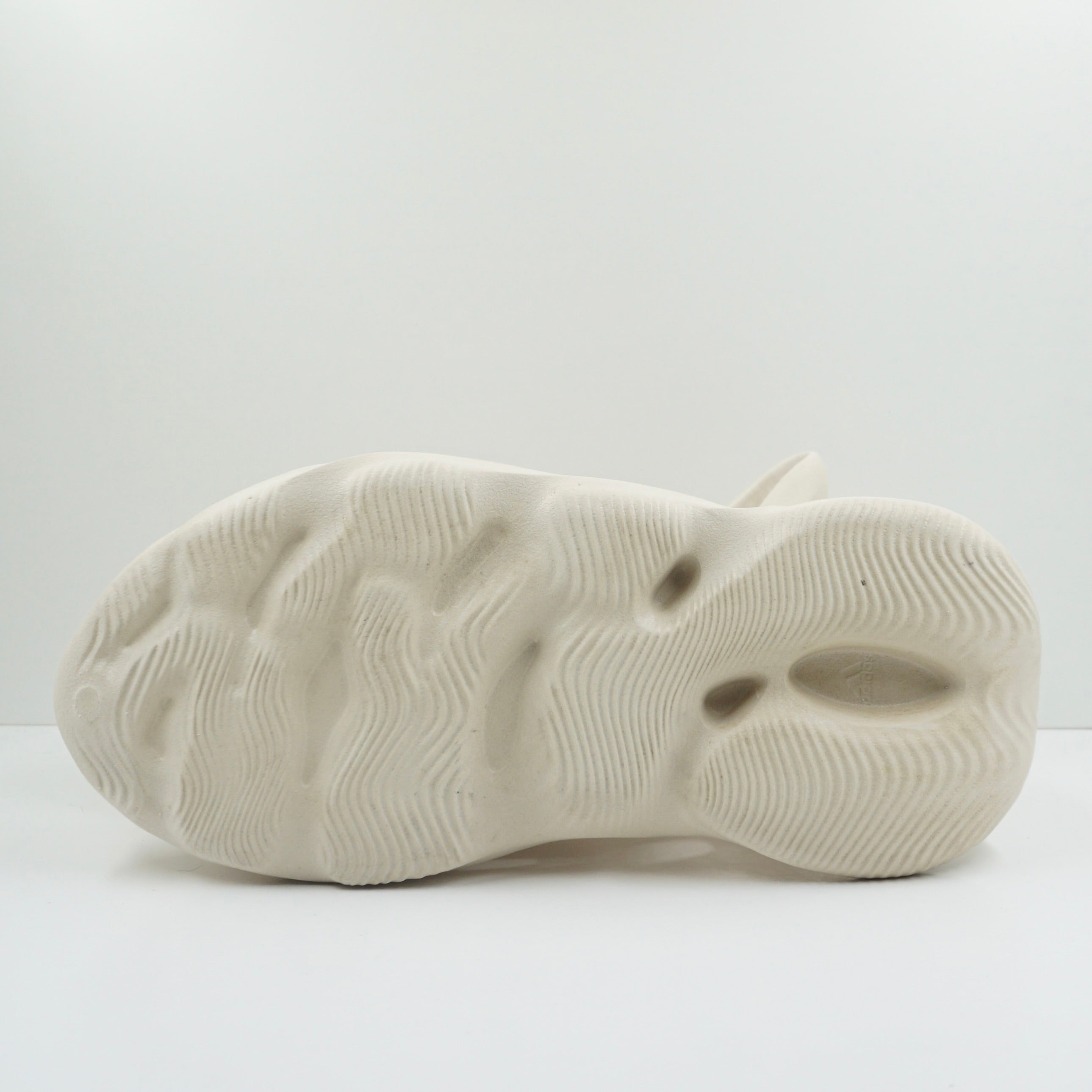Adidas Yeezy Foam RNNR Sand