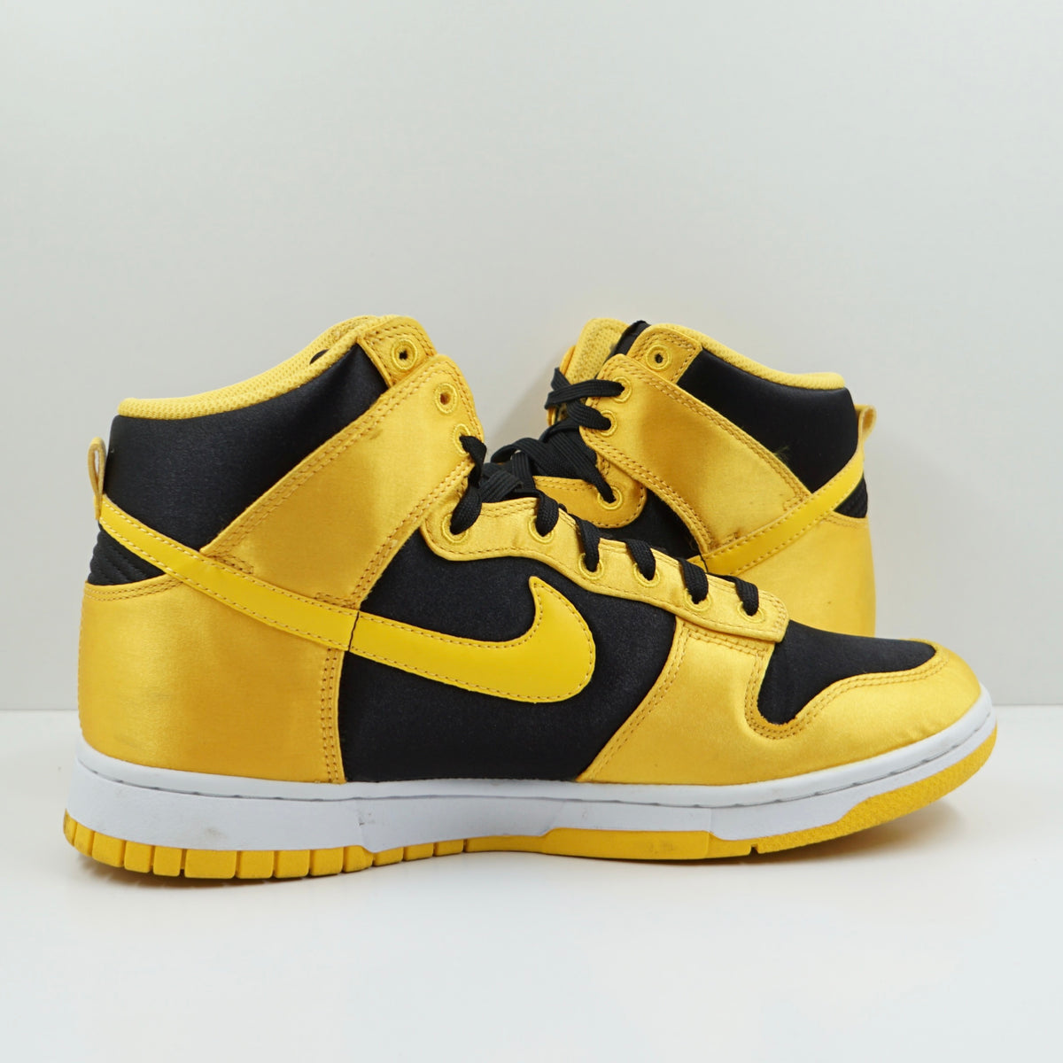 Nike Dunk High Satin Goldenrod (W)