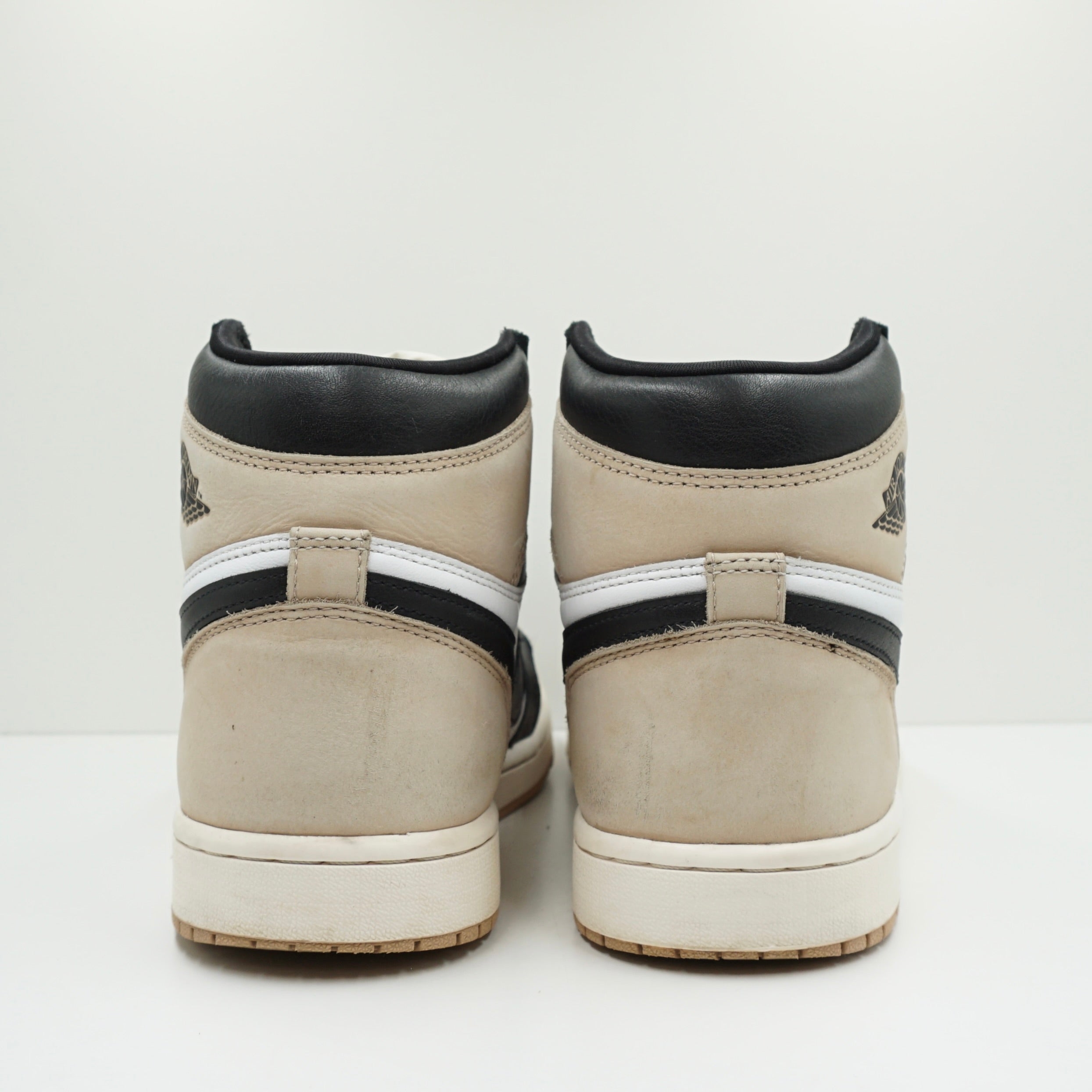 Jordan 1 Retro High OG Latte (W)