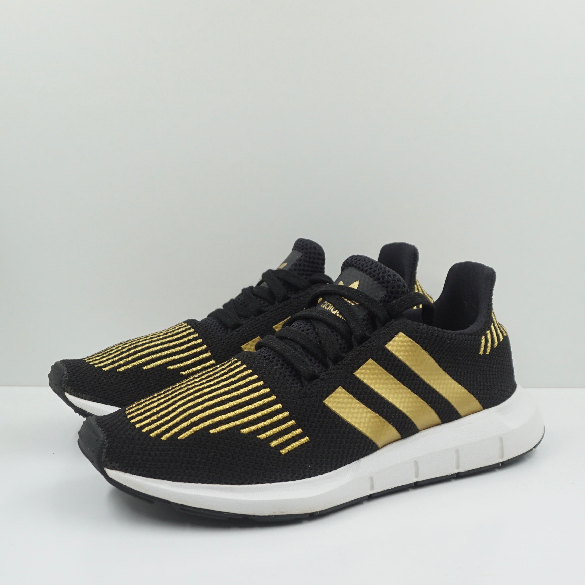 Adidas Swift Run Black Gold Metallic-White (W)