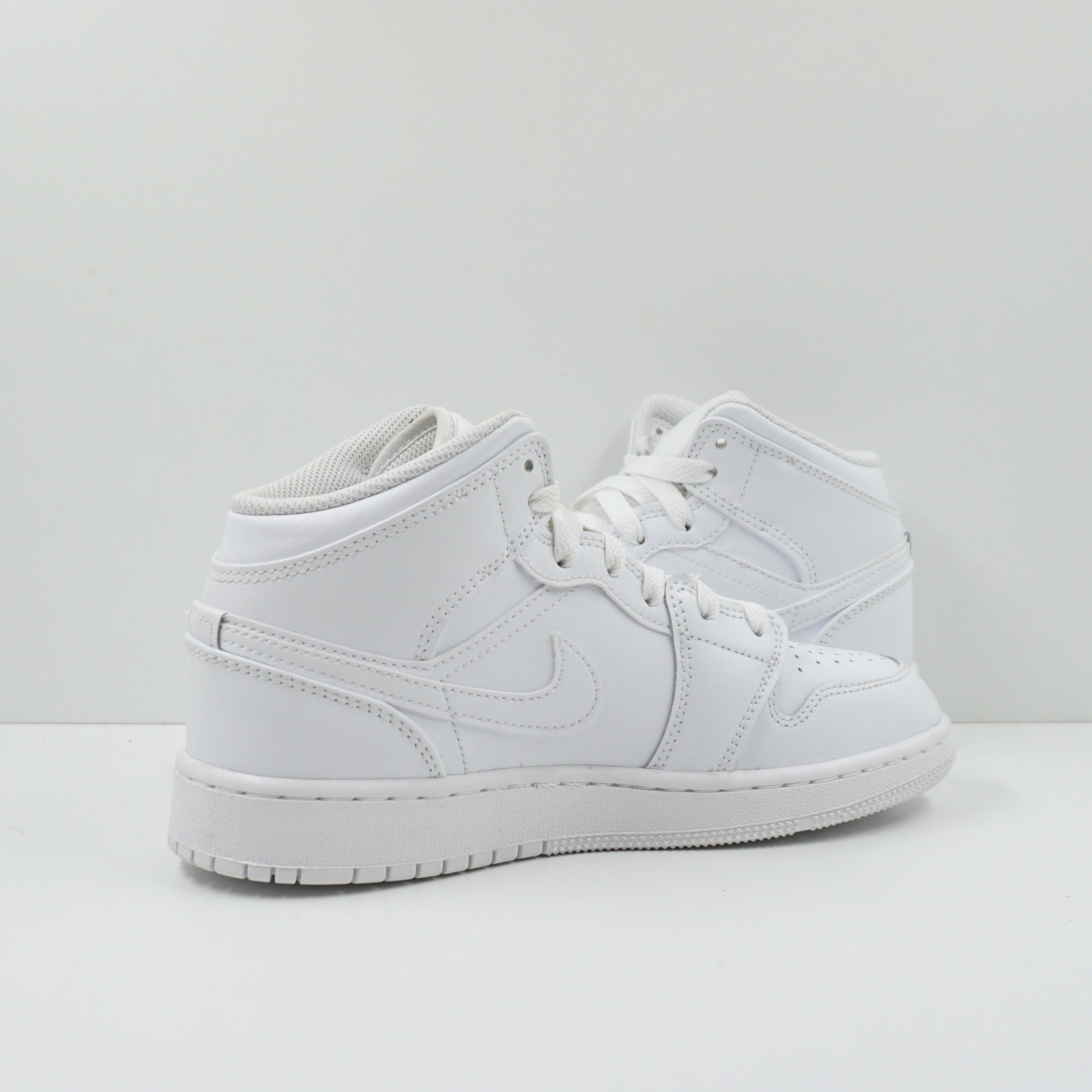 Jordan 1 Mid Triple White (2023) (GS)