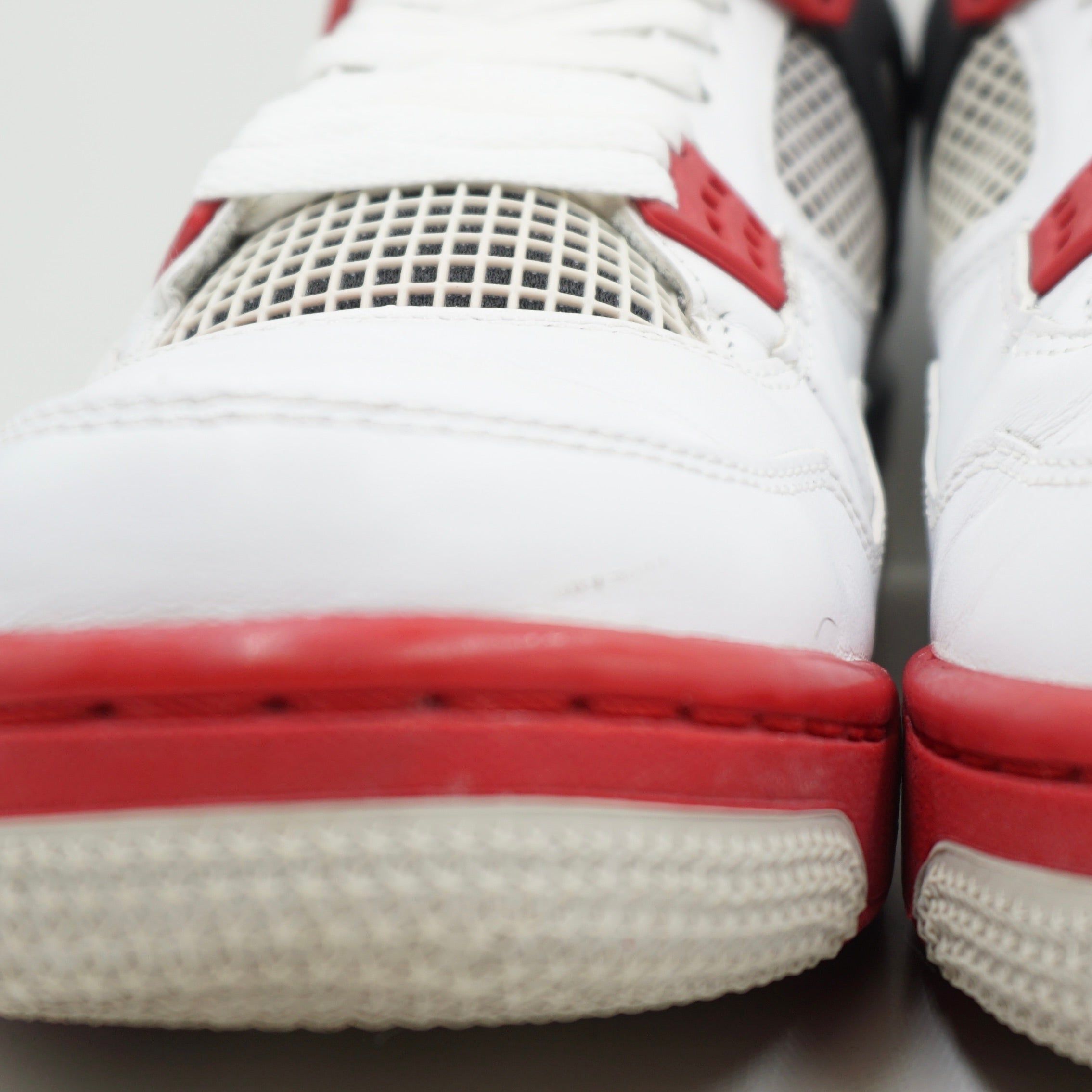 Jordan 4 Retro Fire Red (2012)