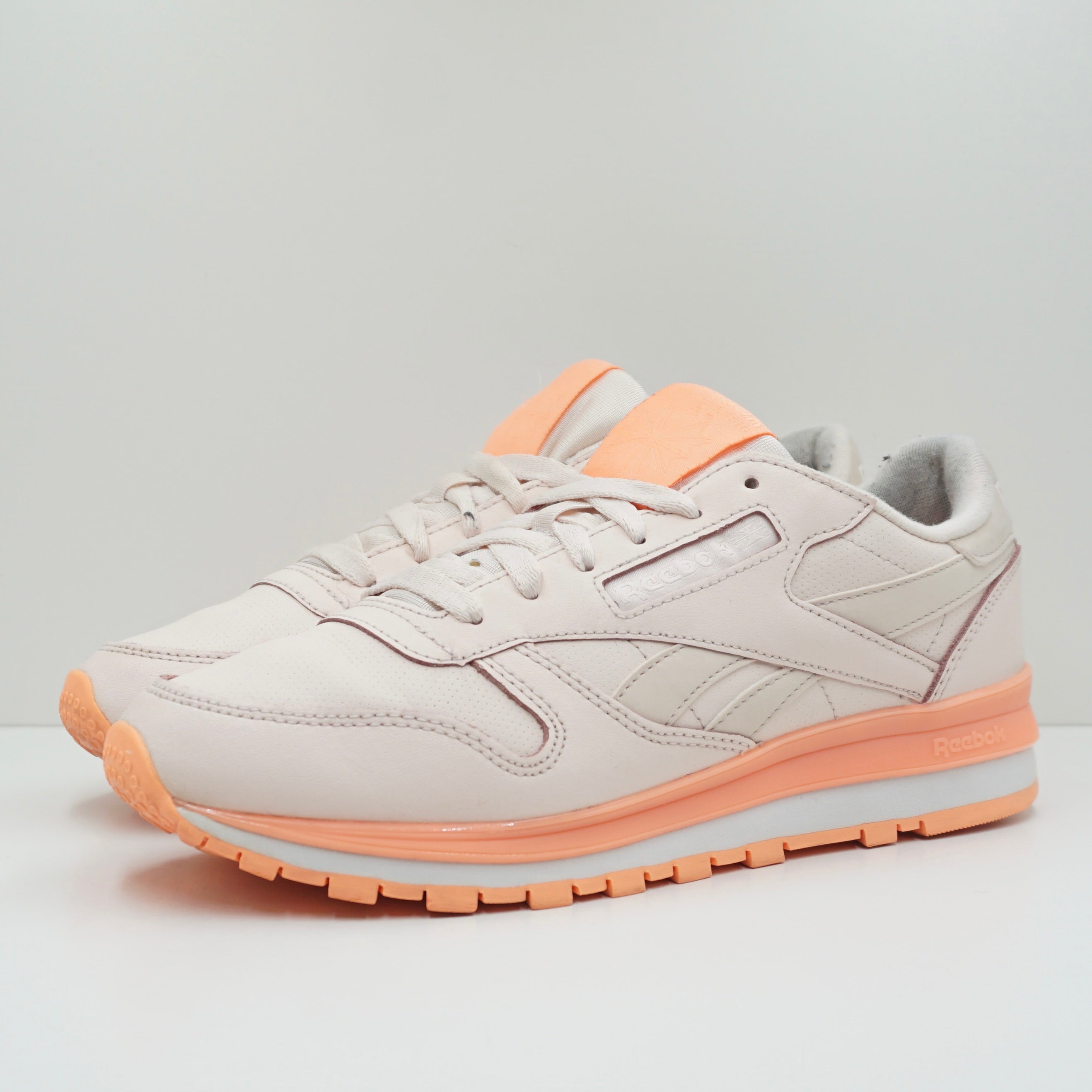 Reebok pale pink on sale