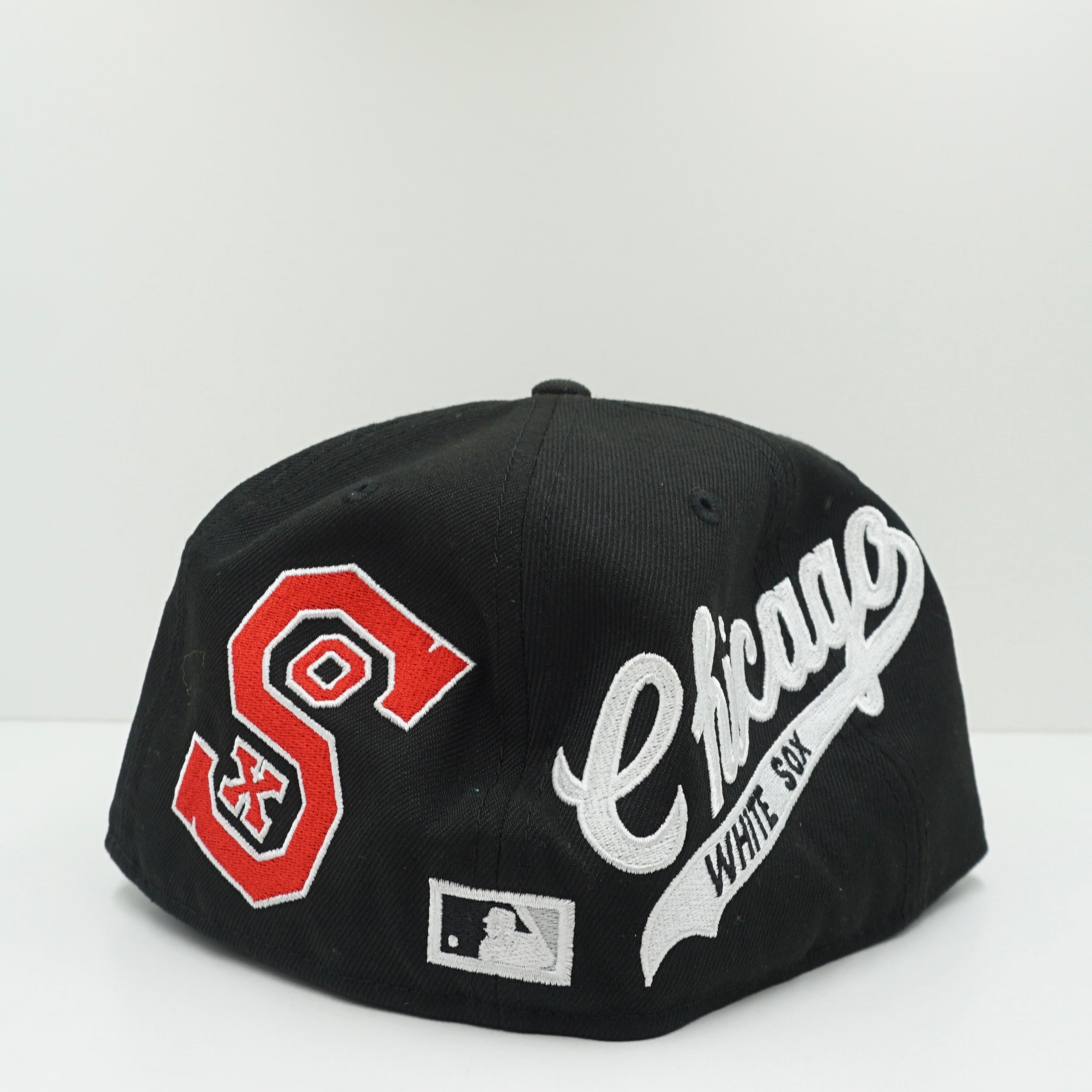 New Era Cooperstown Chicago White Soxs All Over Logo Black White Fitted Cap