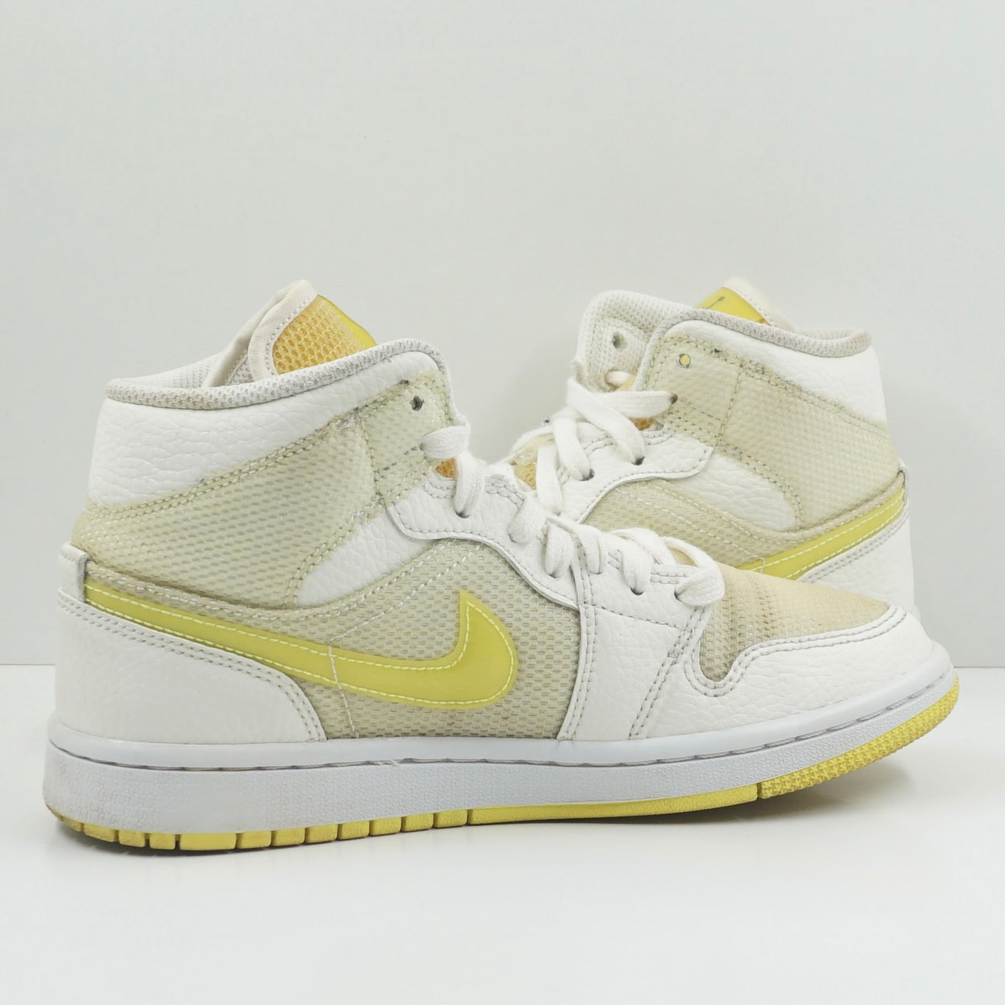 Jordan 1 Mid SE Voltage Yellow (W)