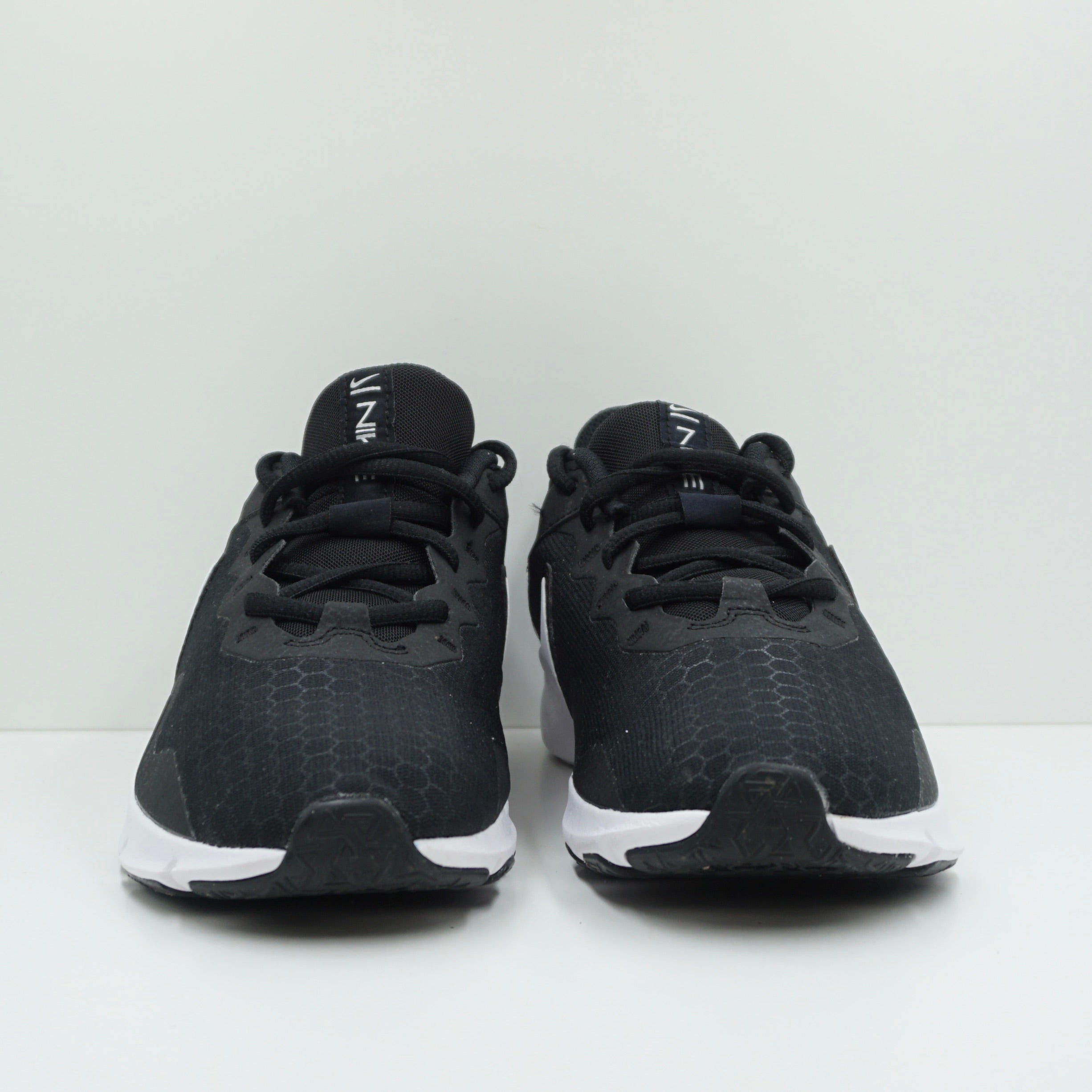 Nike Legend Essential 2 Black (W)